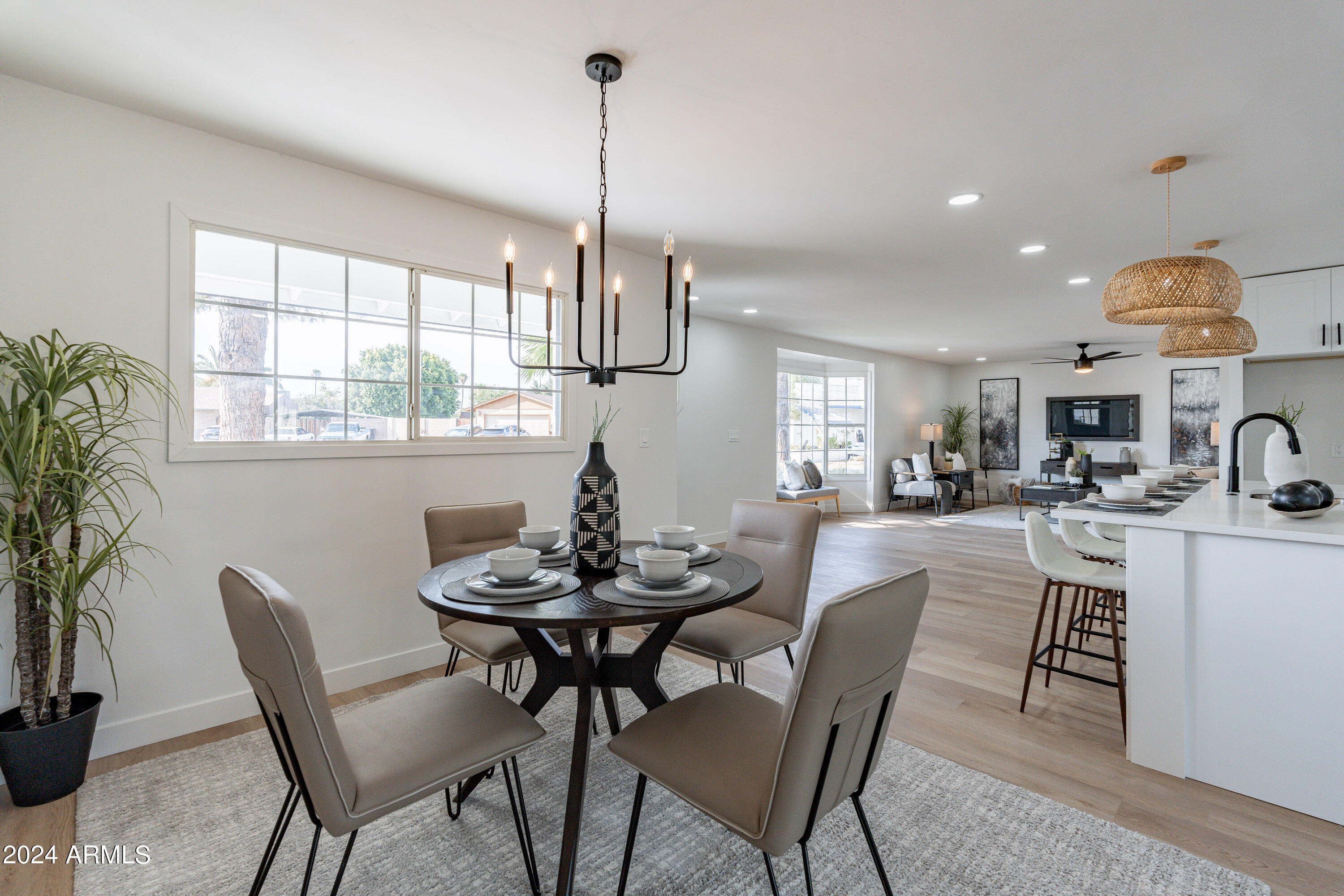 3541 W GELDING Drive