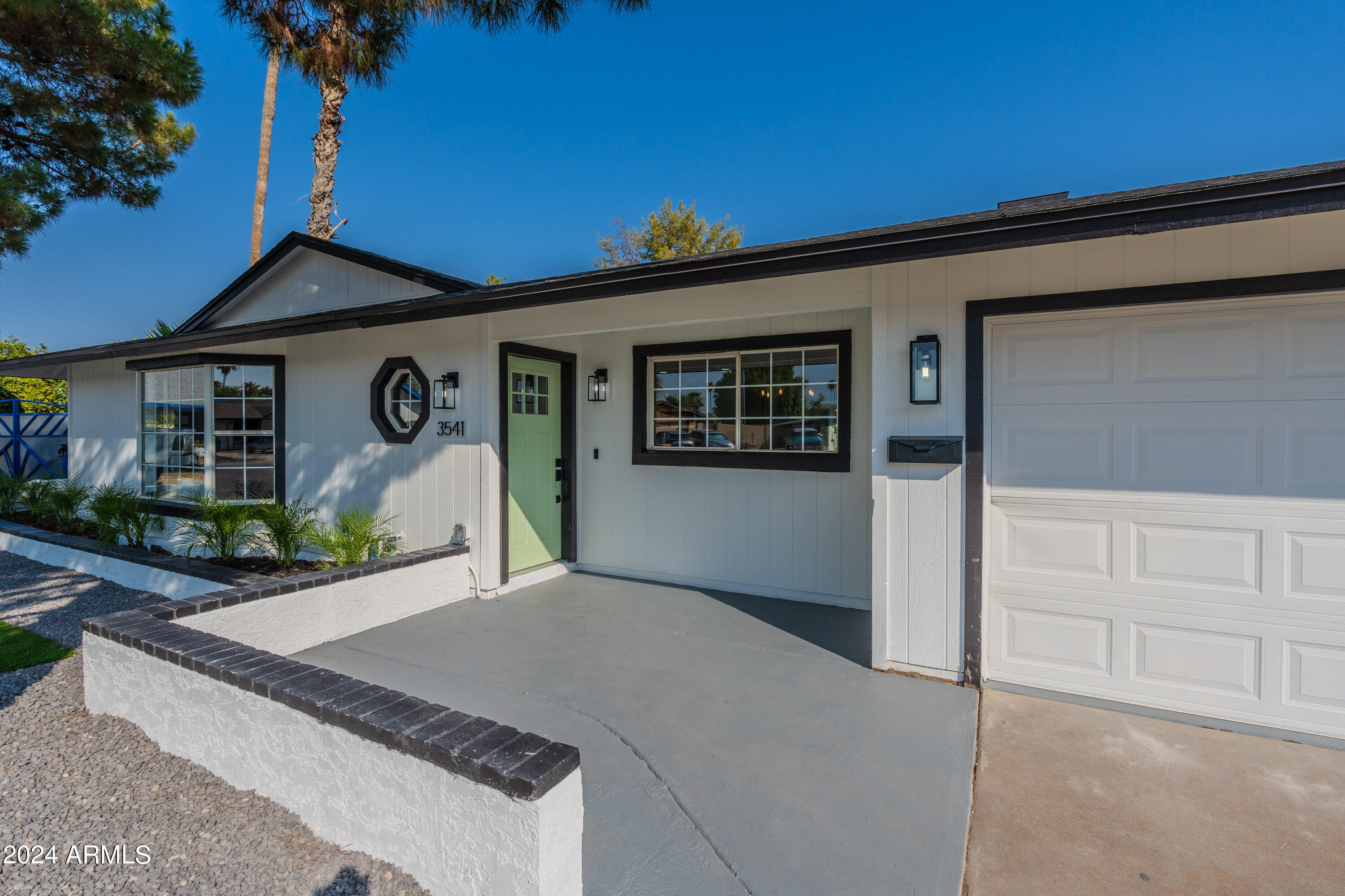 3541 W GELDING Drive