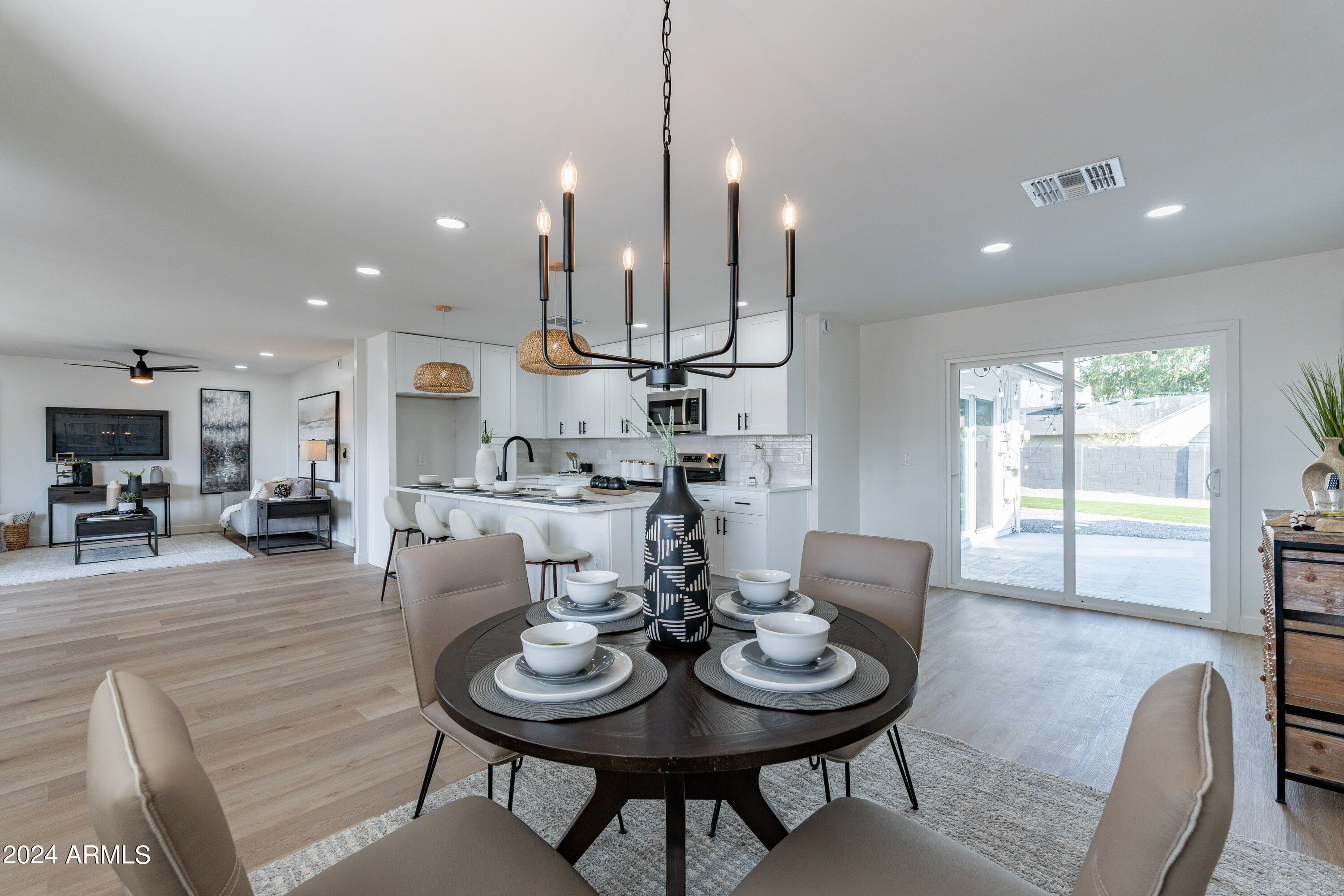 3541 W GELDING Drive