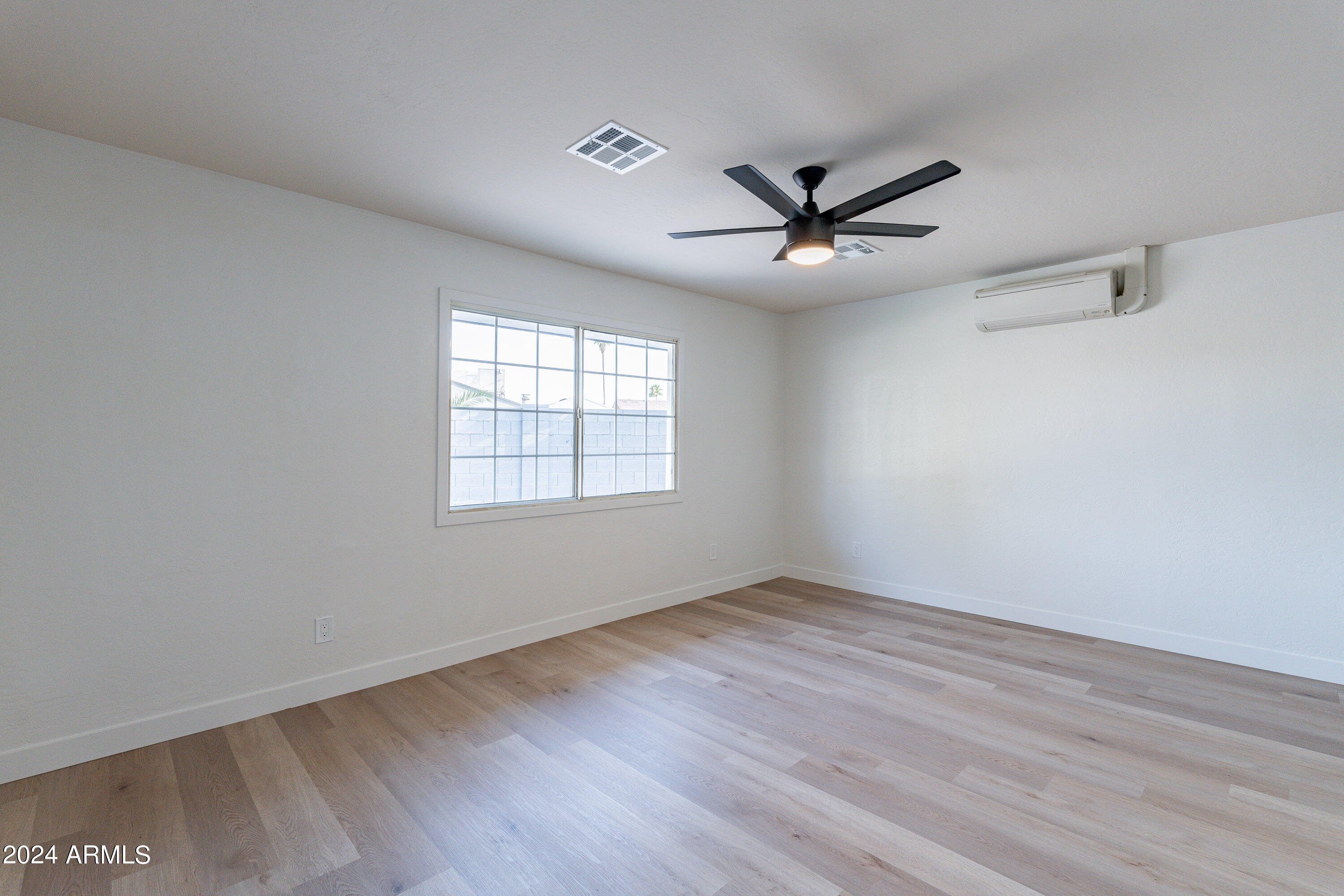 3541 W GELDING Drive