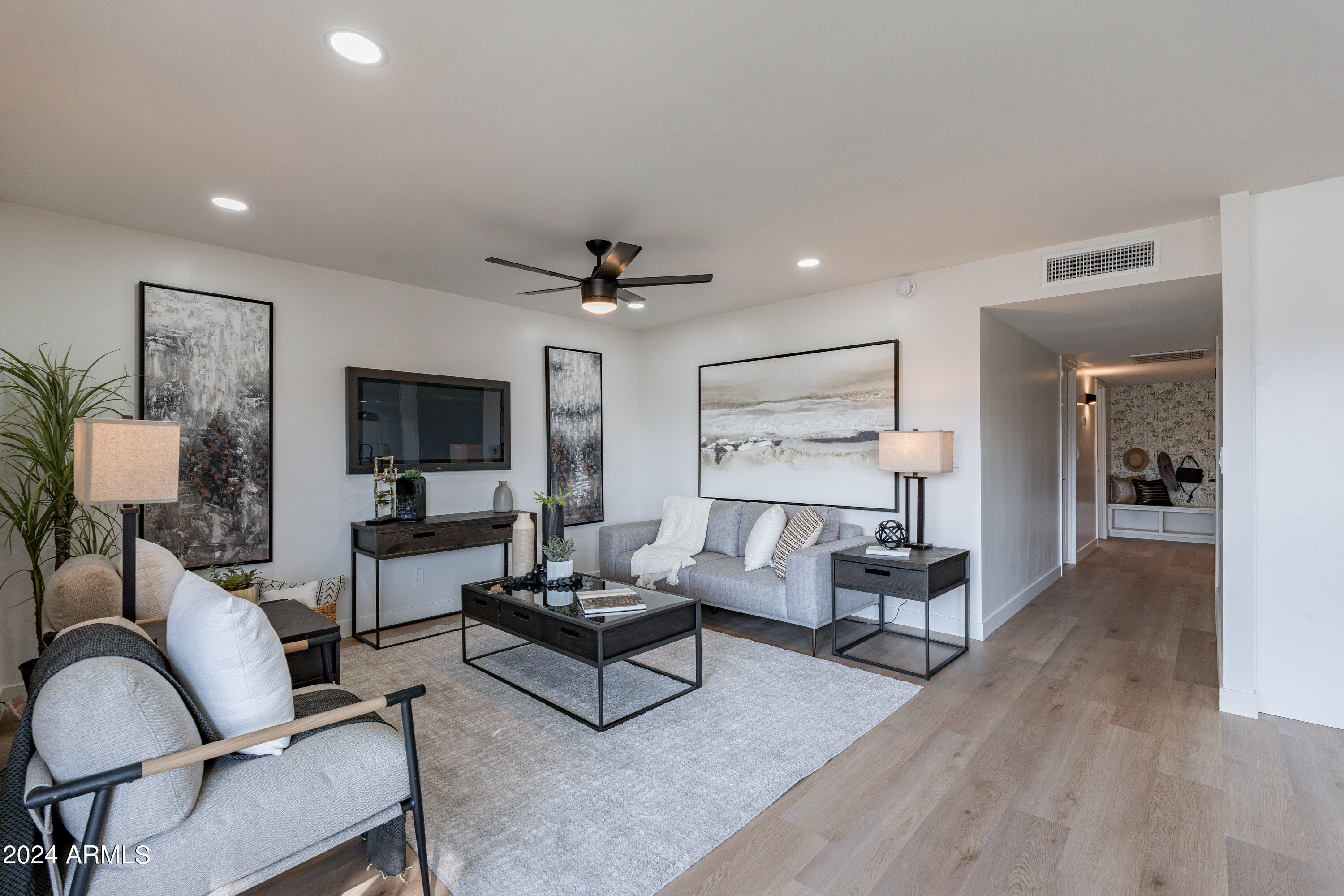 3541 W GELDING Drive