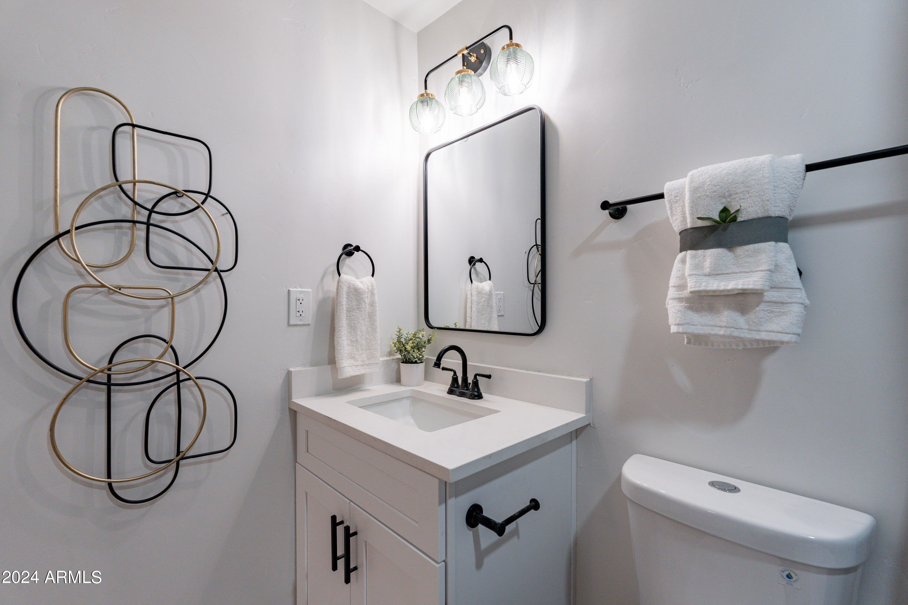 3541 W GELDING Drive