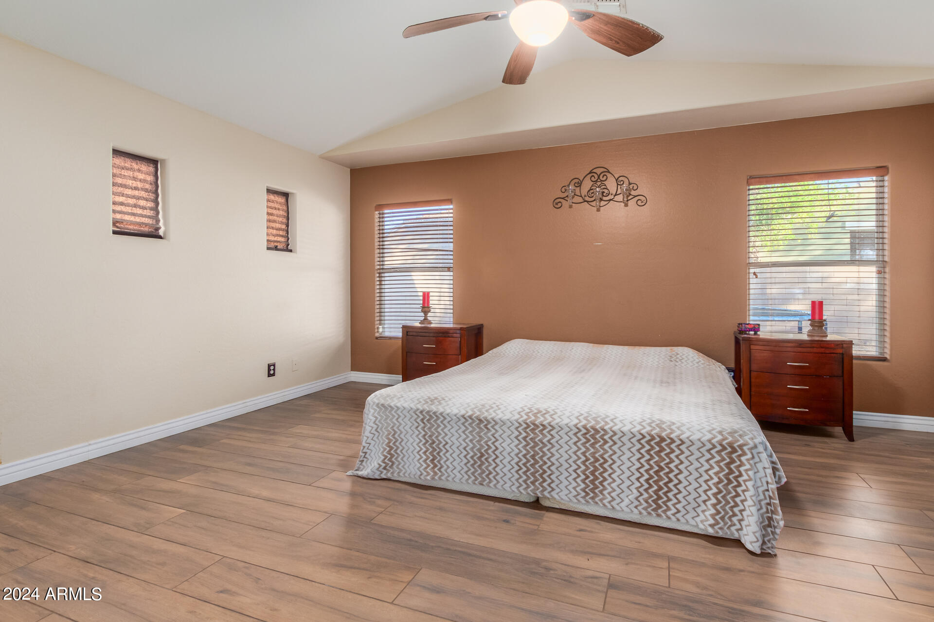 8531 W MAGNOLIA Street