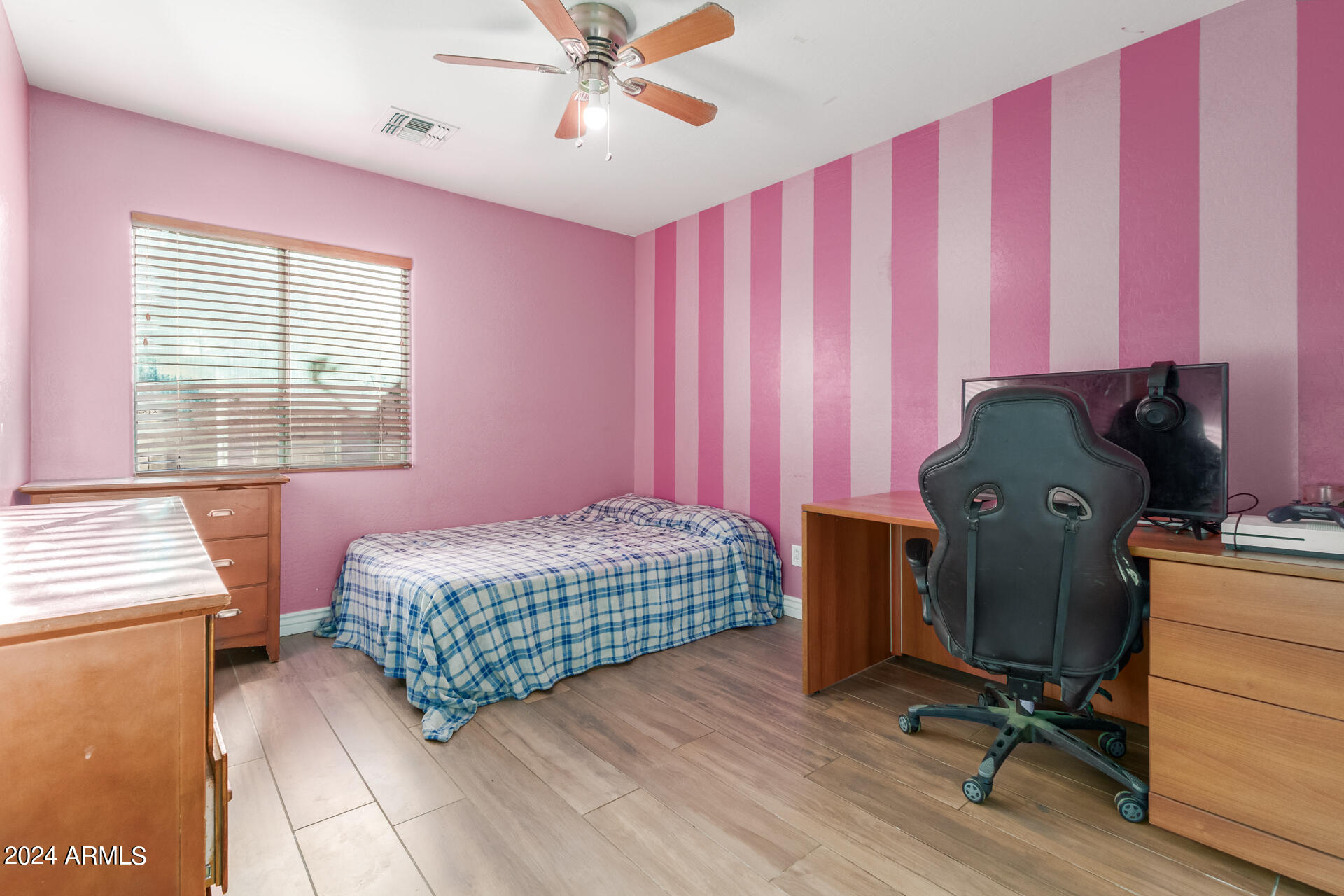 8531 W MAGNOLIA Street