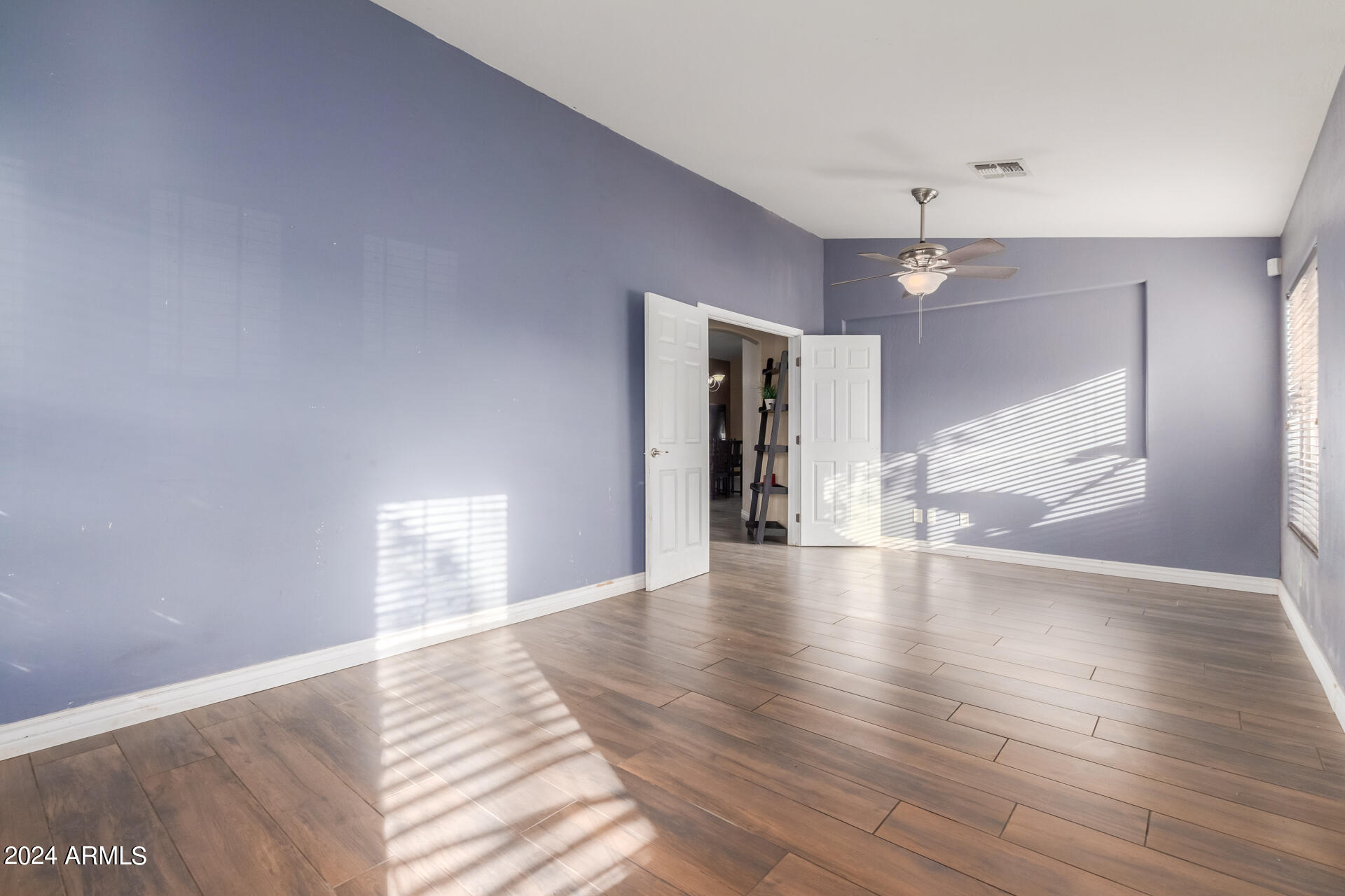 8531 W MAGNOLIA Street