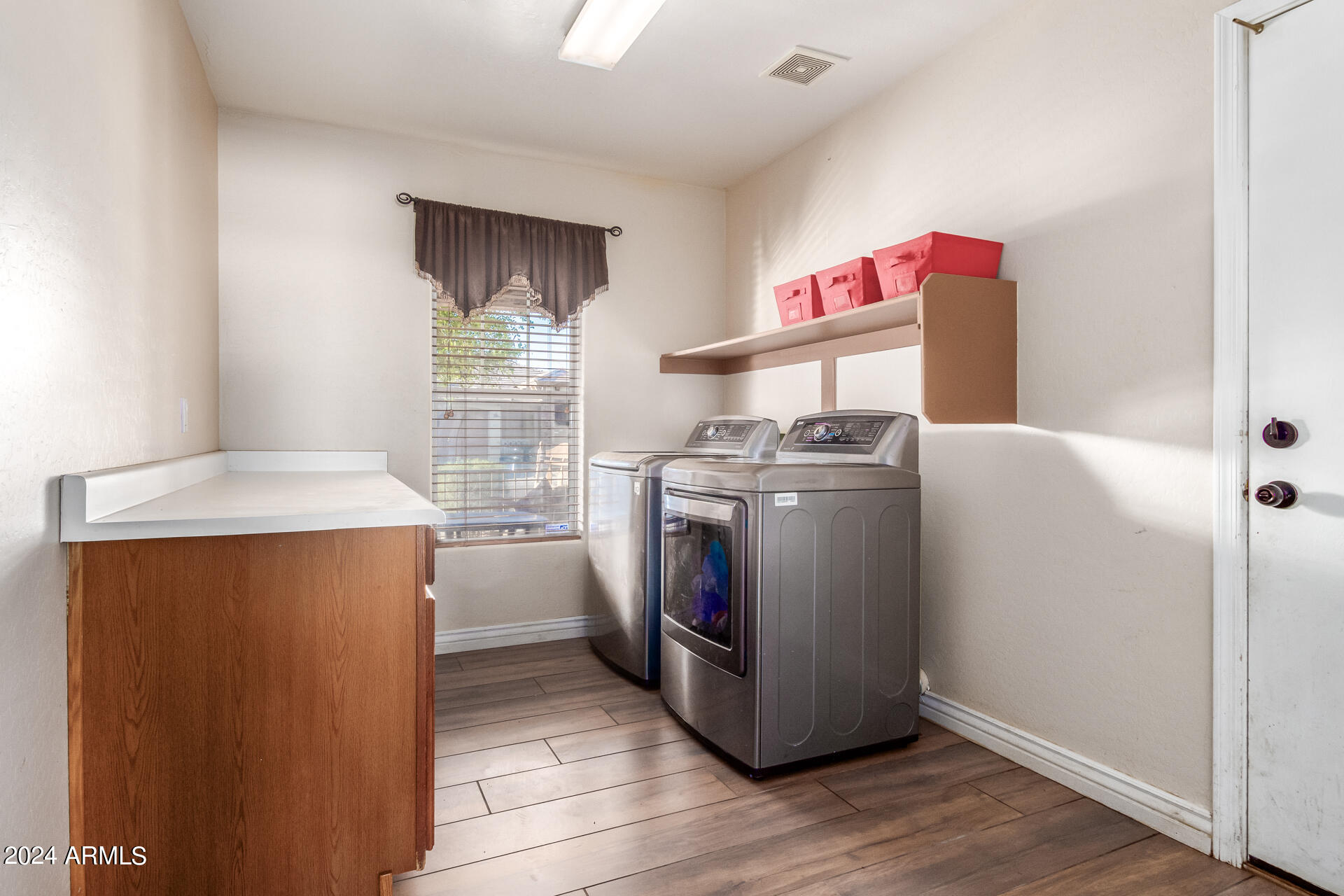 8531 W MAGNOLIA Street