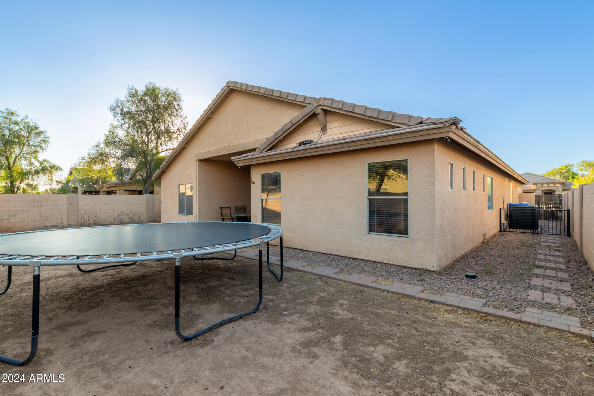 8531 W MAGNOLIA Street