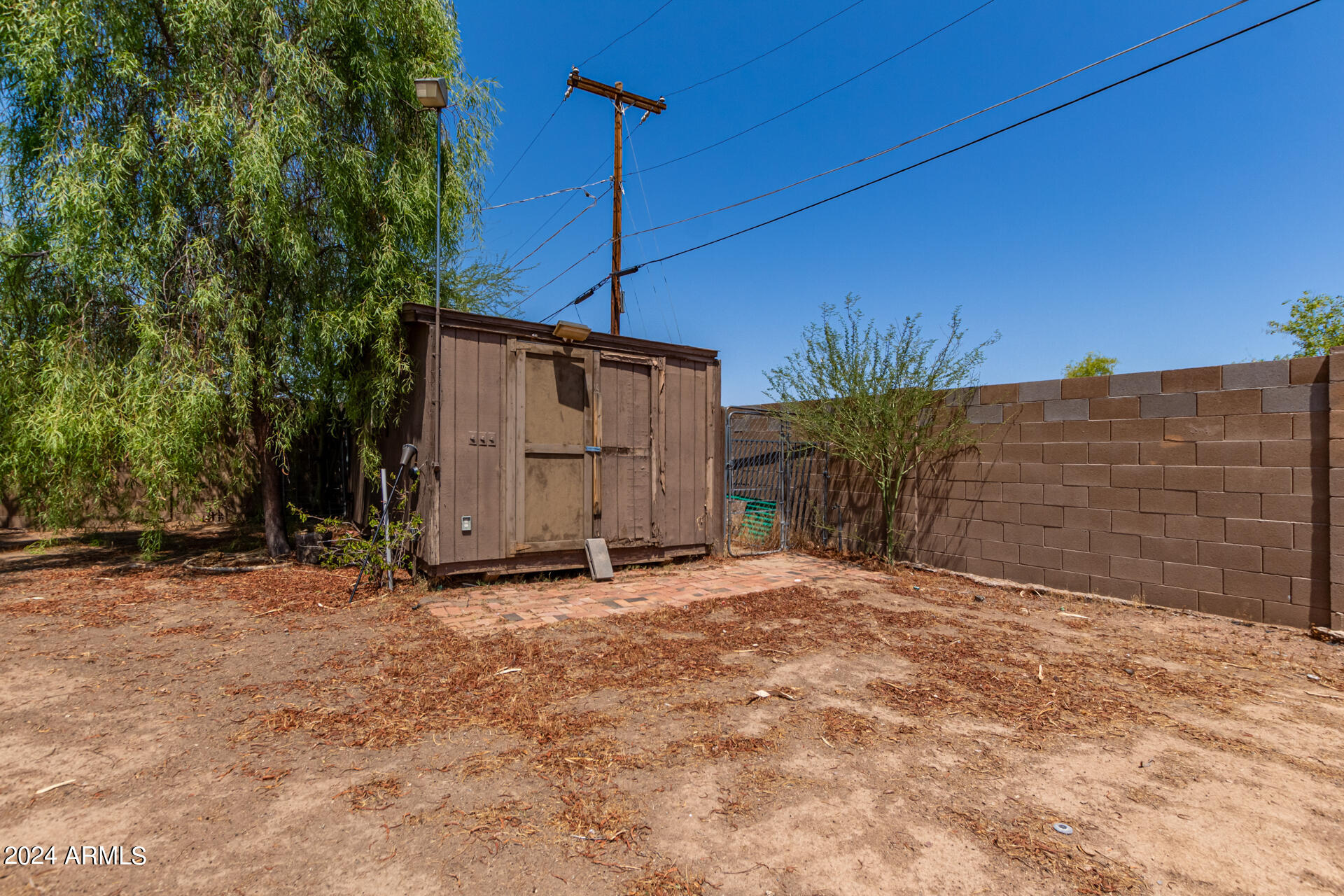 2708 W GRISWOLD Road