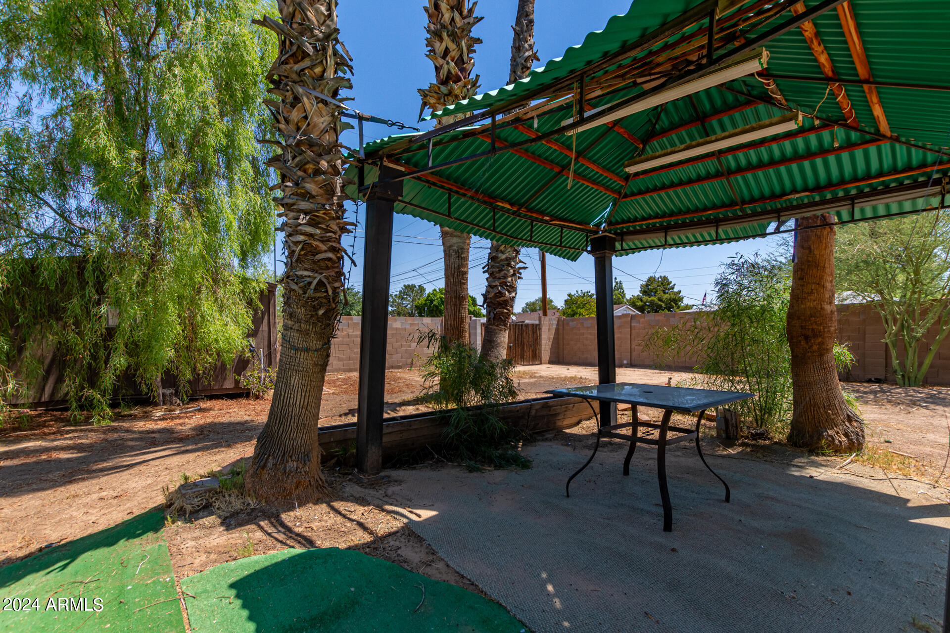 2708 W GRISWOLD Road