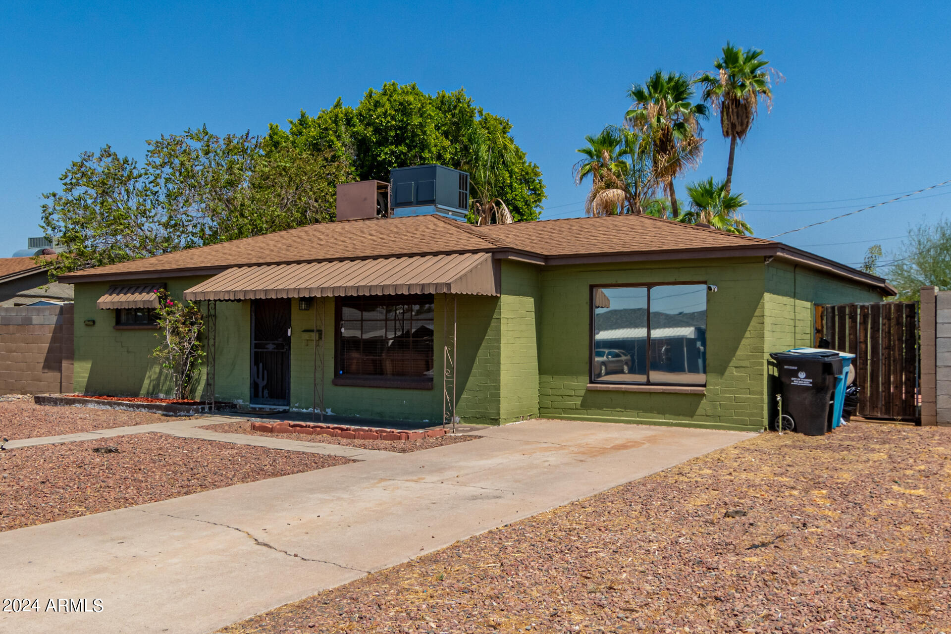 2708 W GRISWOLD Road