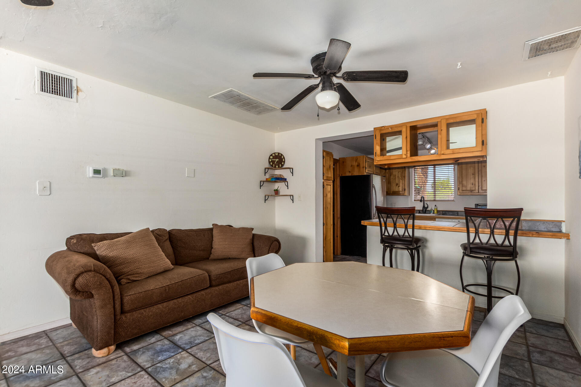 2708 W GRISWOLD Road