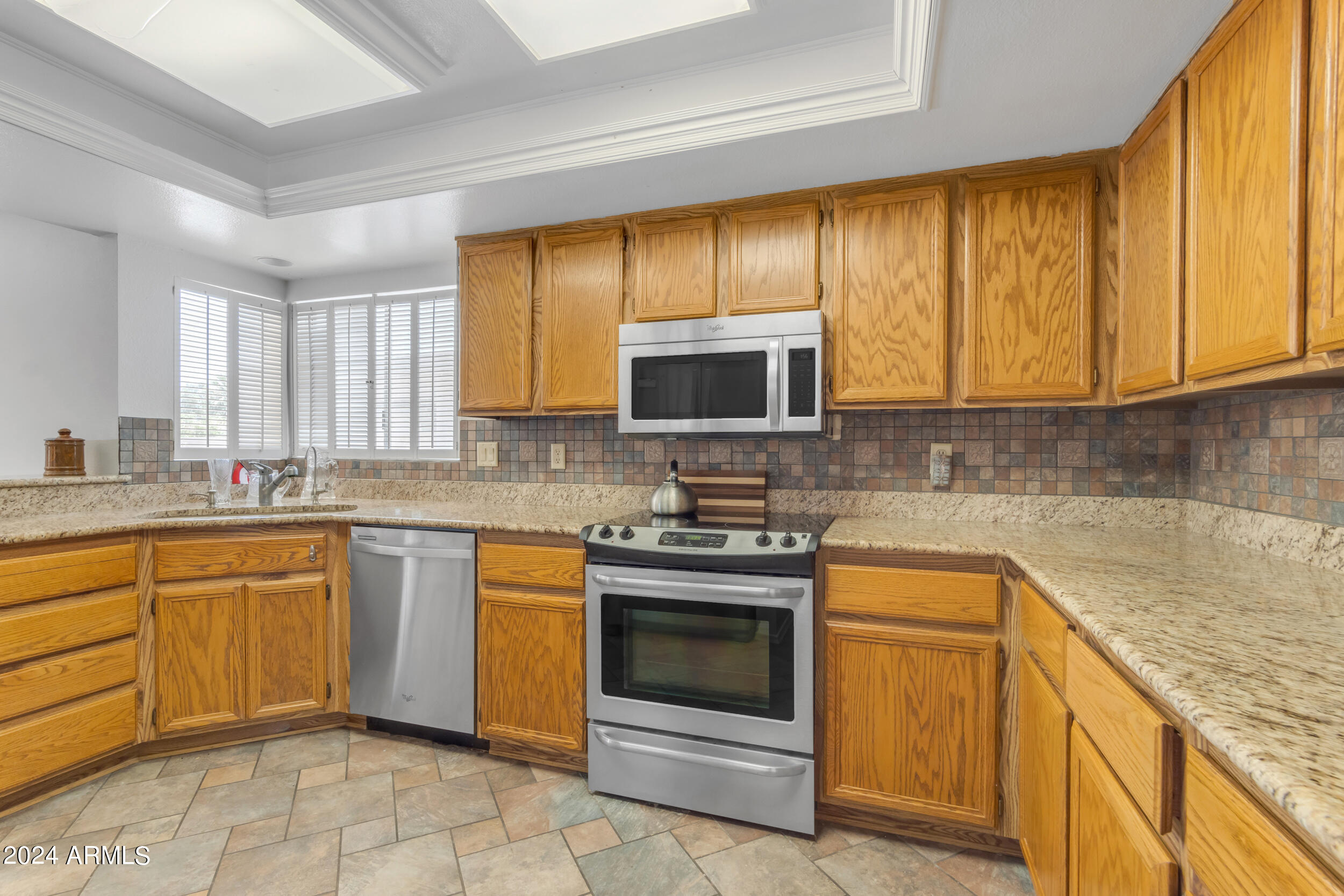 10014 E WILLOWCREST Court