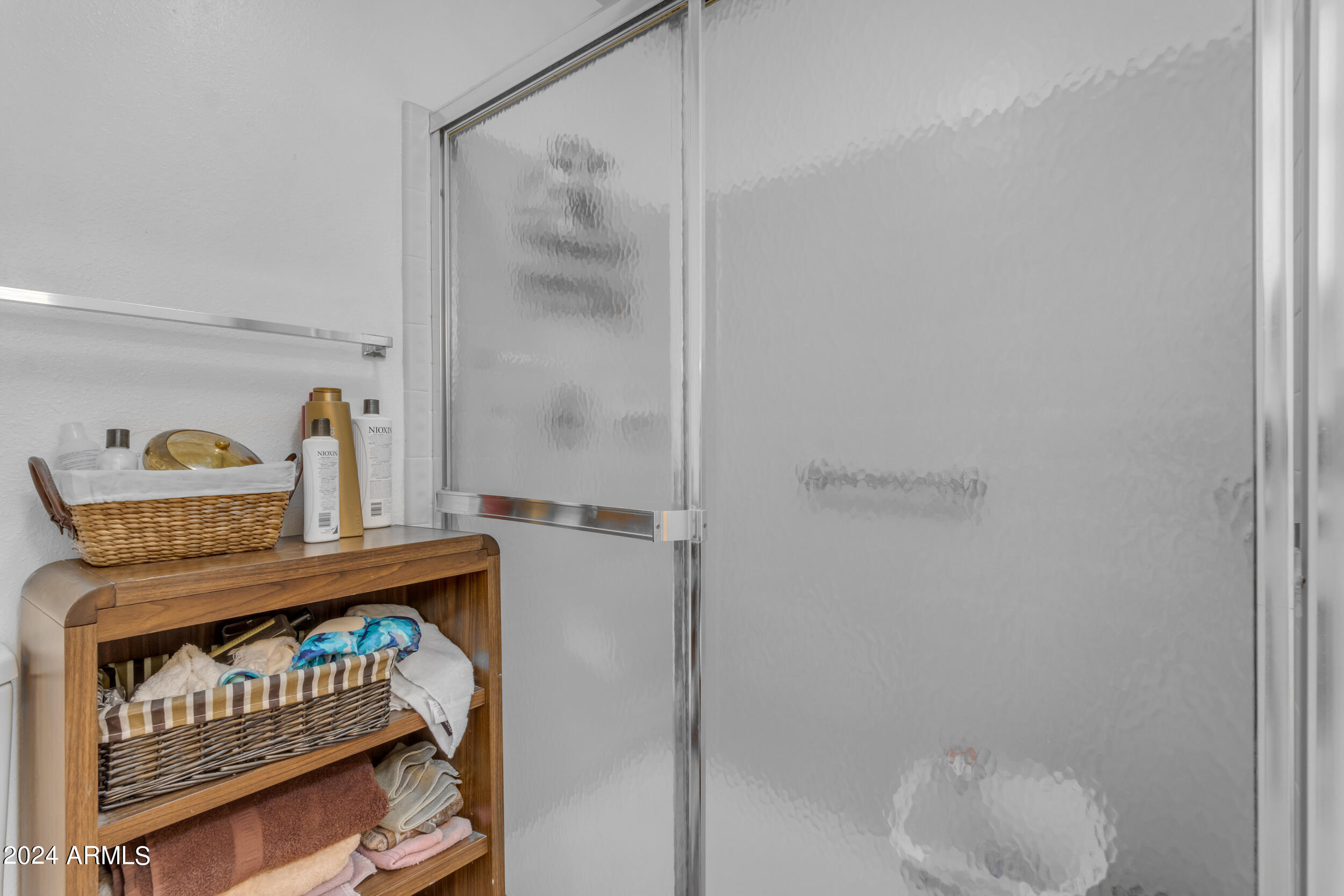 10014 E WILLOWCREST Court