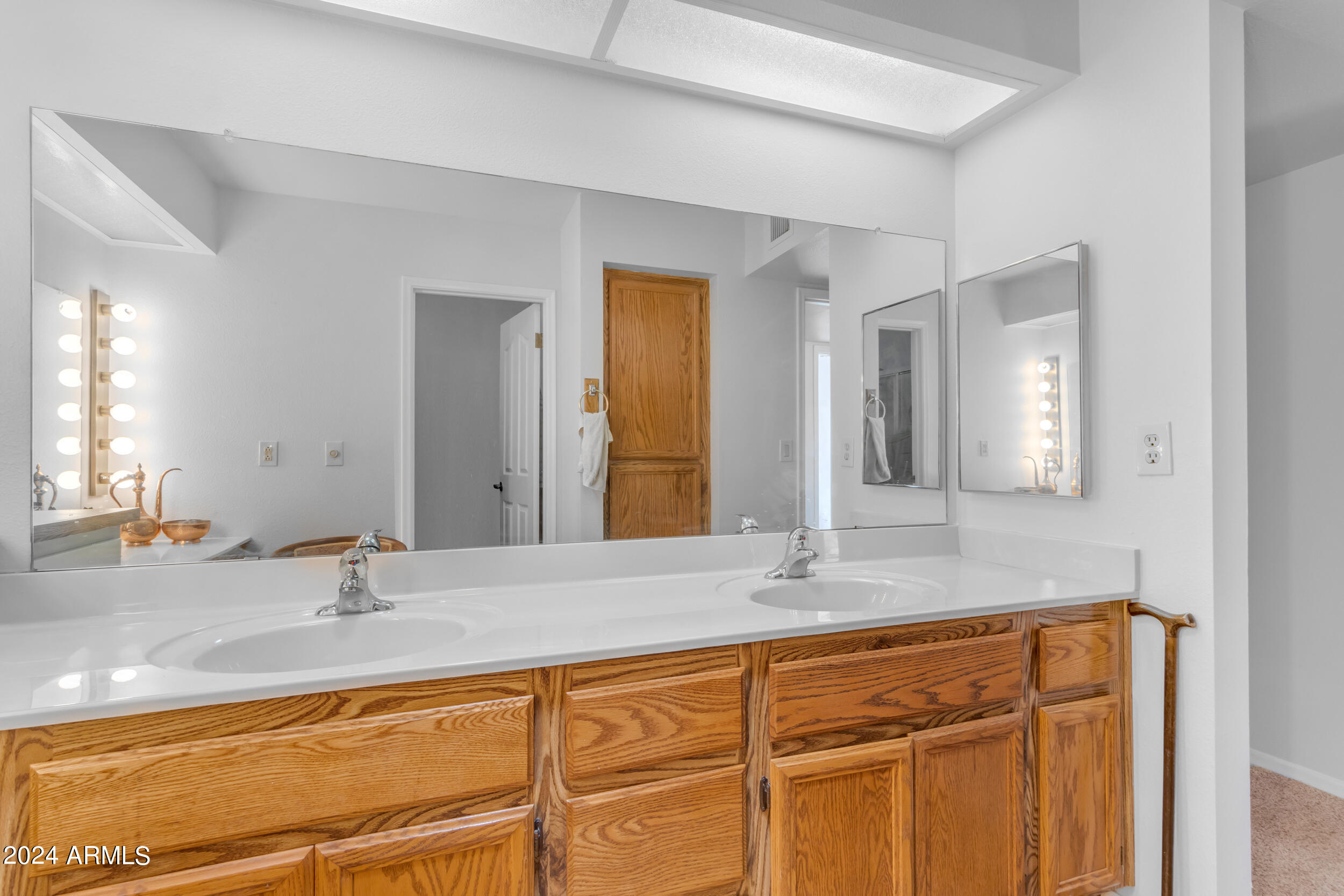 10014 E WILLOWCREST Court