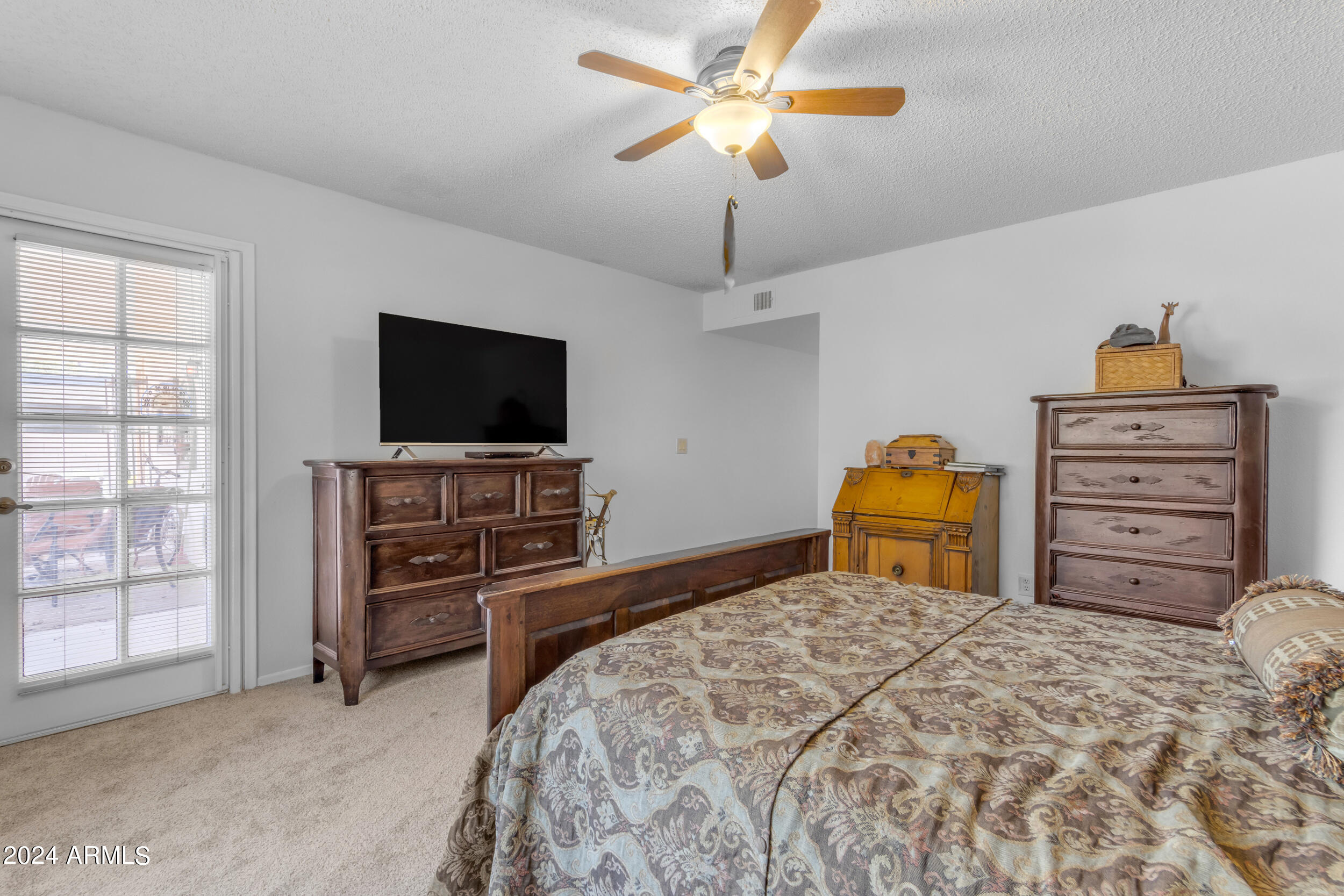 10014 E WILLOWCREST Court