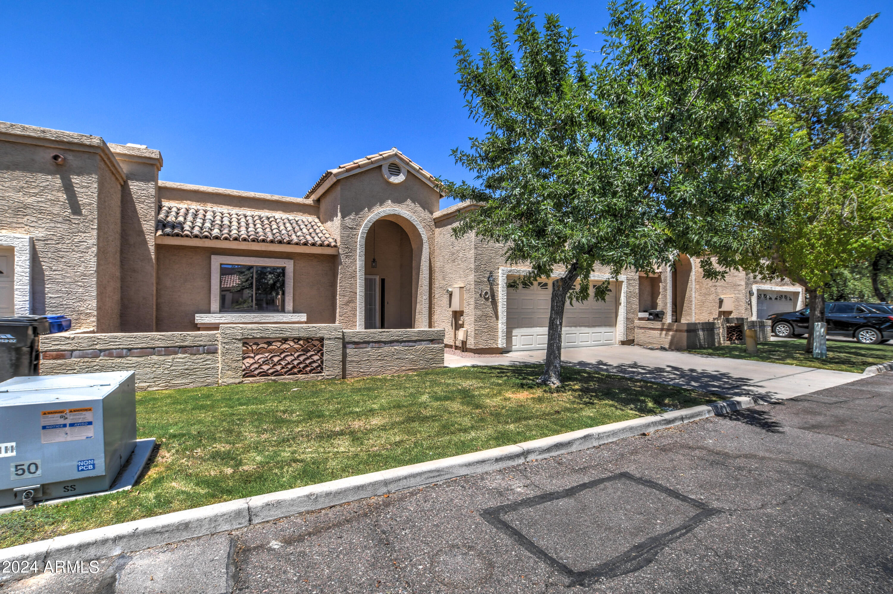 1610 N STAPLEY Drive # 102