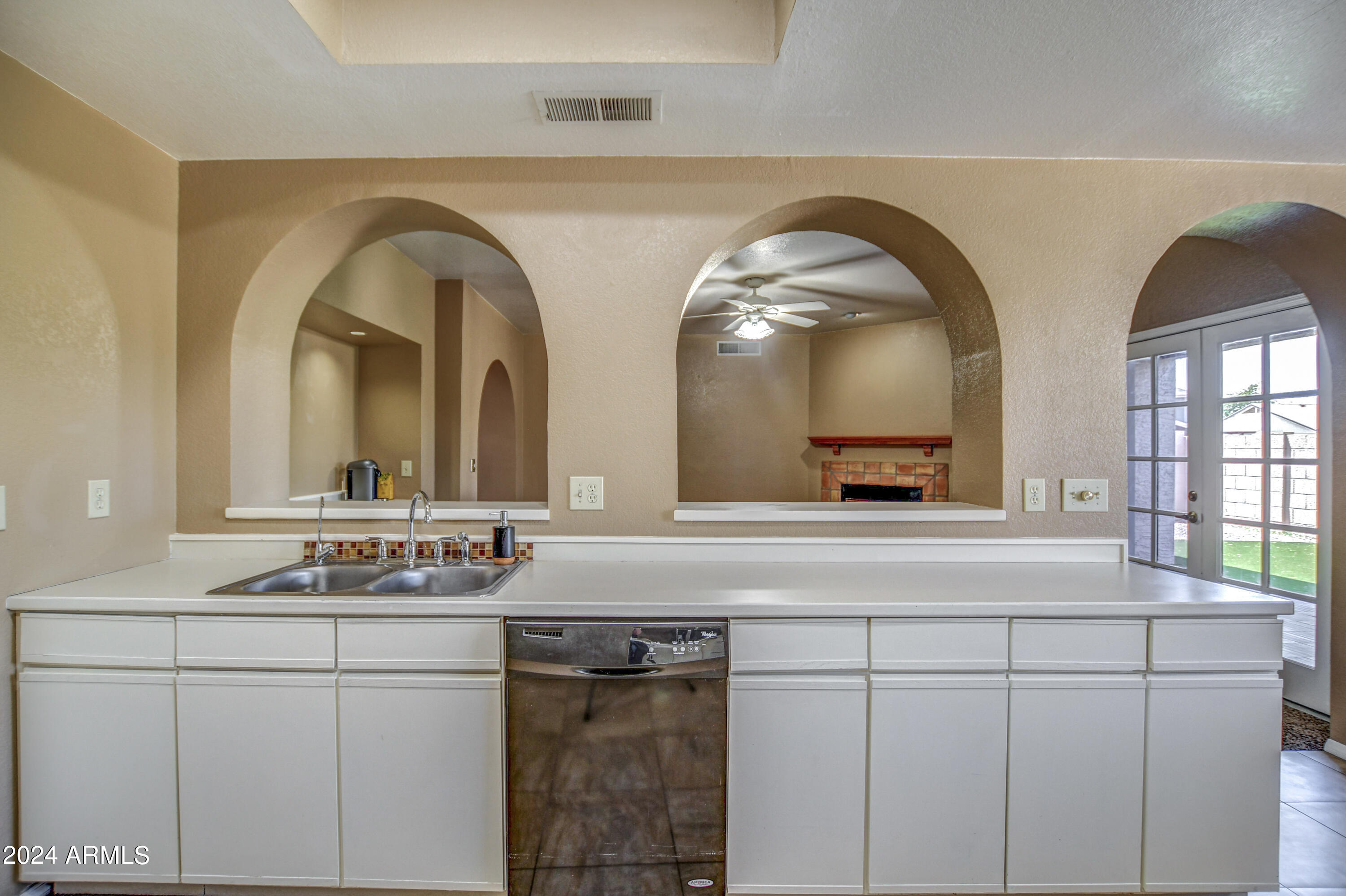 1610 N STAPLEY Drive # 102