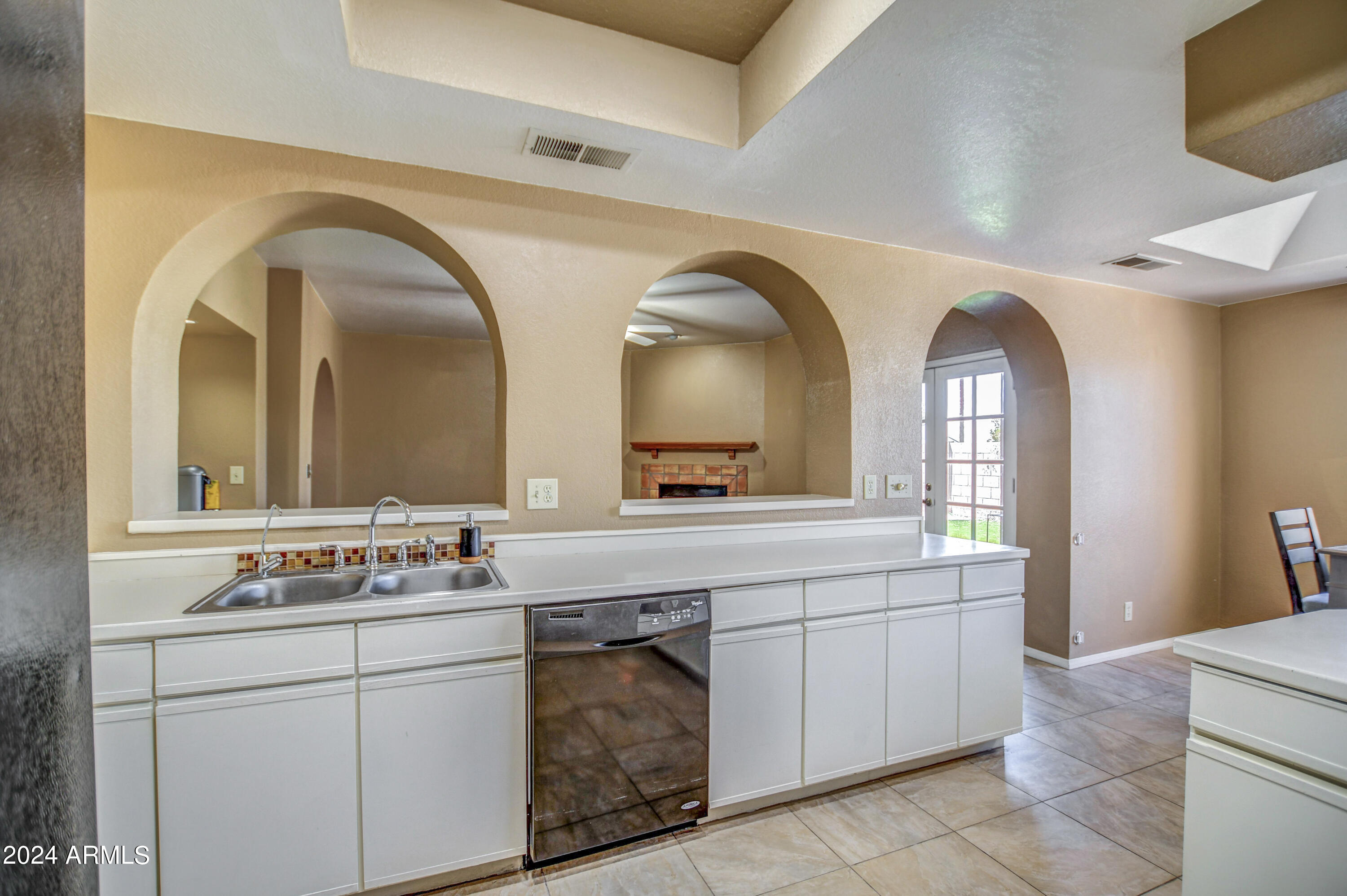 1610 N STAPLEY Drive # 102