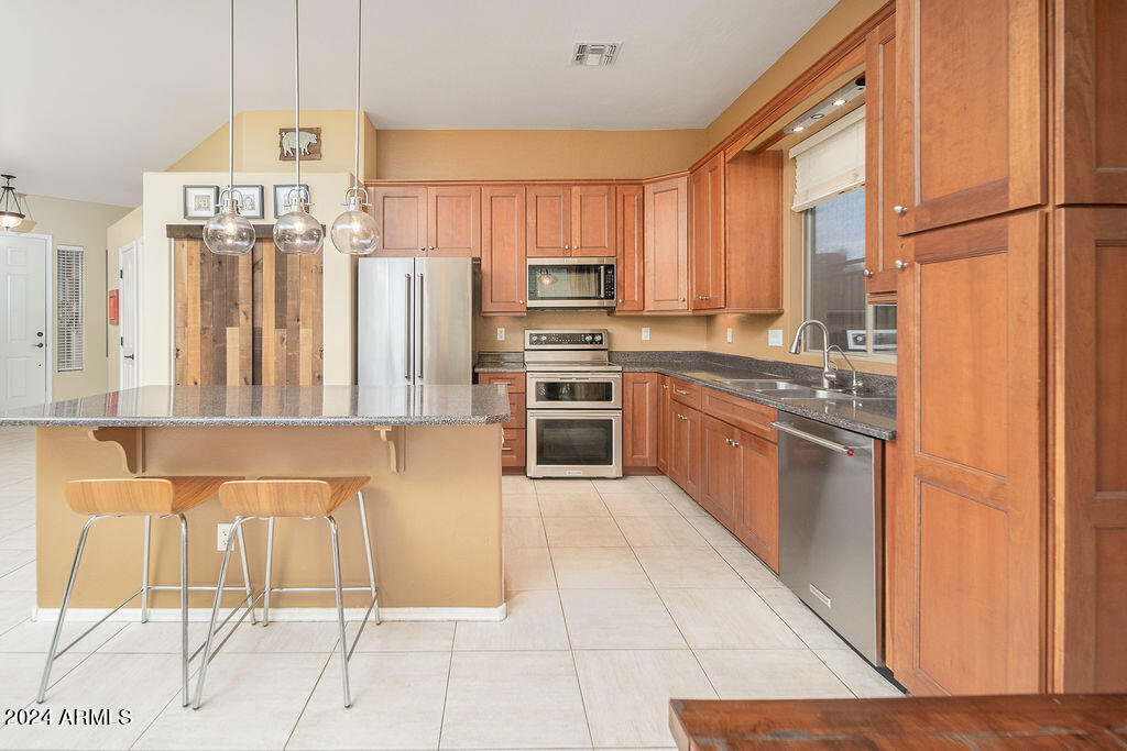 10585 E STAR OF THE DESERT Drive