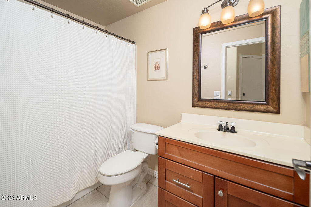 10585 E STAR OF THE DESERT Drive
