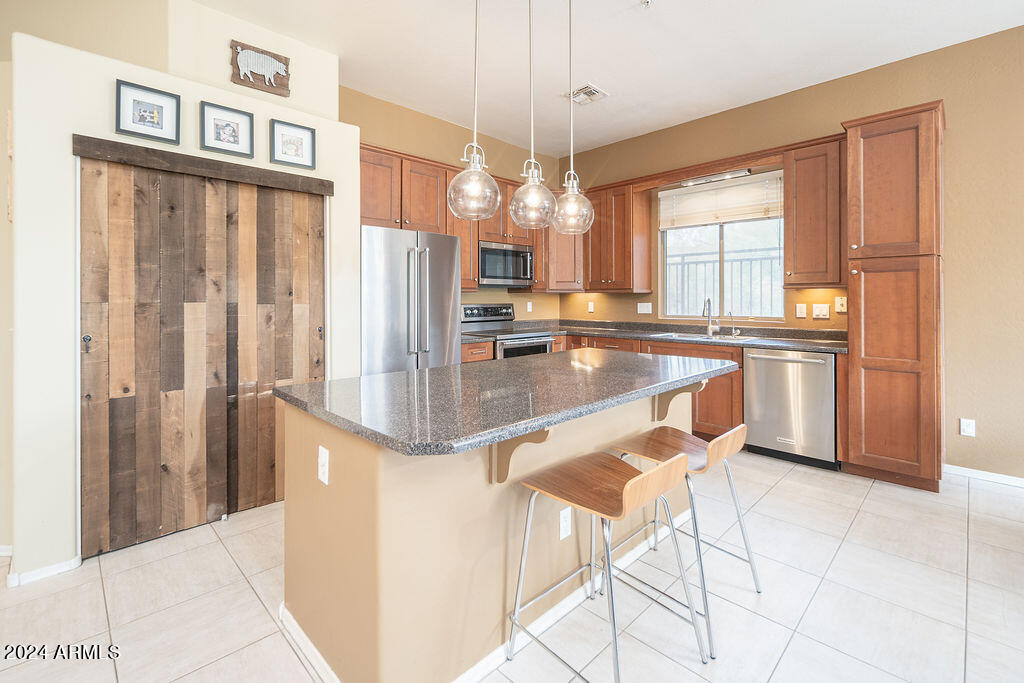 10585 E STAR OF THE DESERT Drive