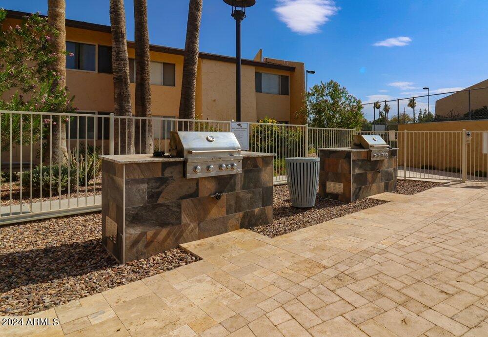 8055 E THOMAS Road # F201