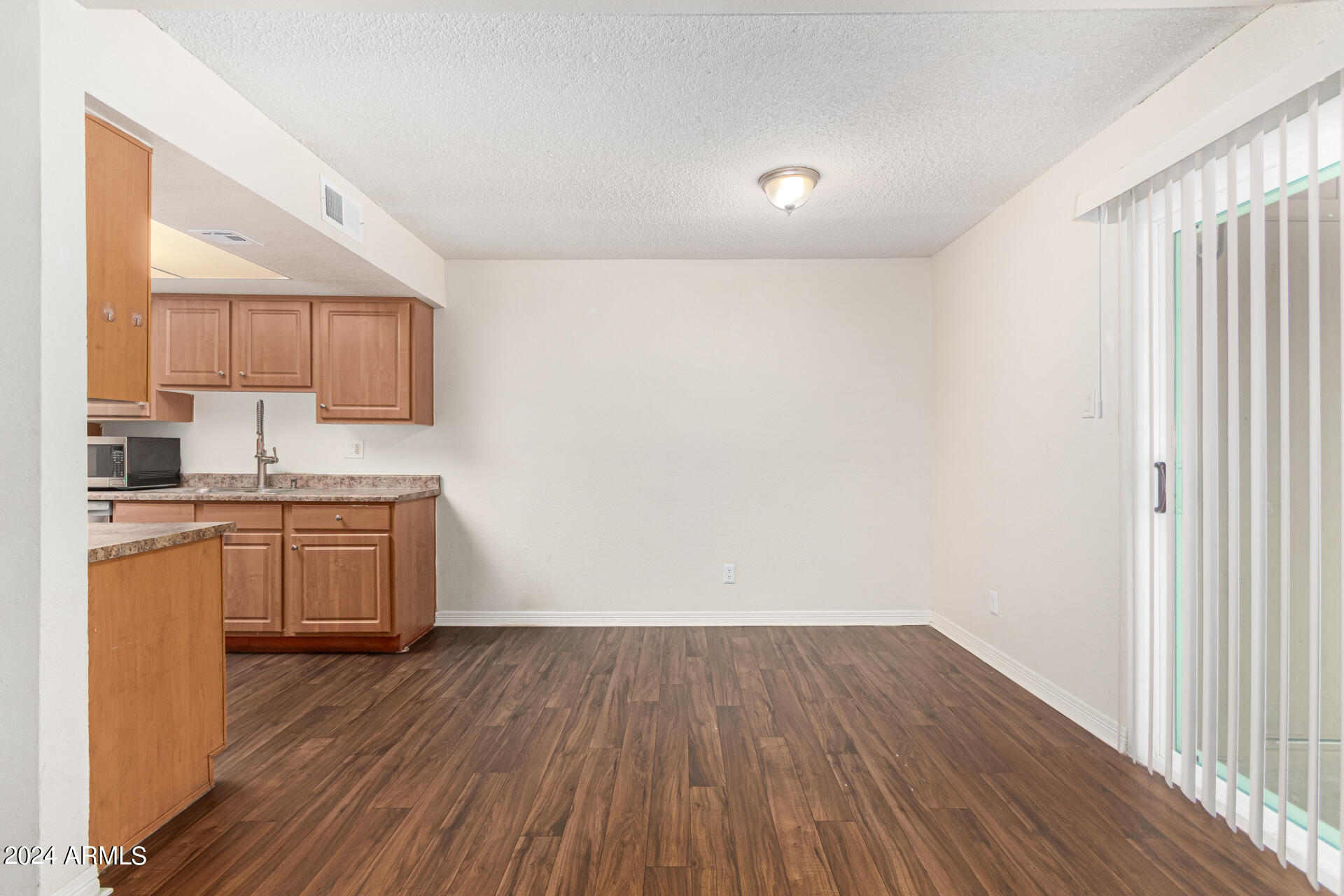 3810 N MARYVALE Parkway # 1056