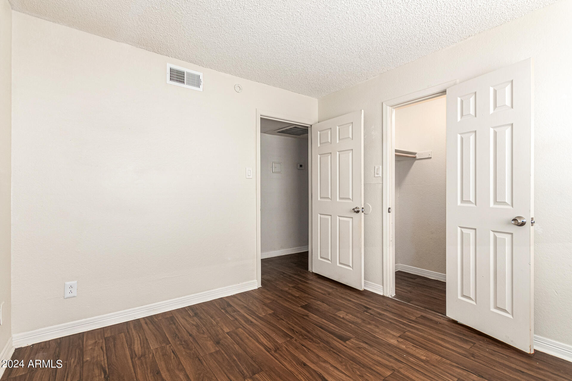 3810 N MARYVALE Parkway # 1056