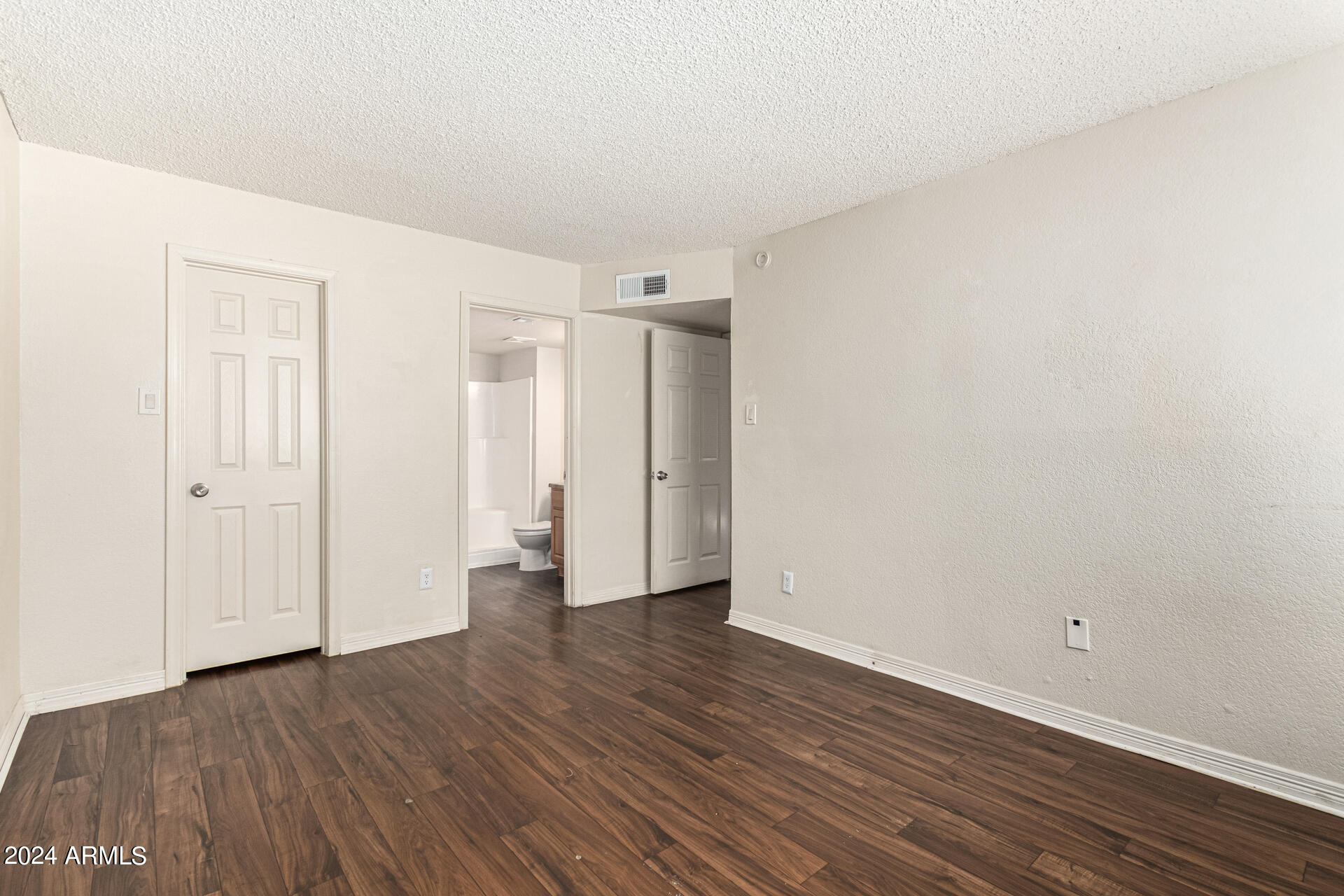 3810 N MARYVALE Parkway # 1056