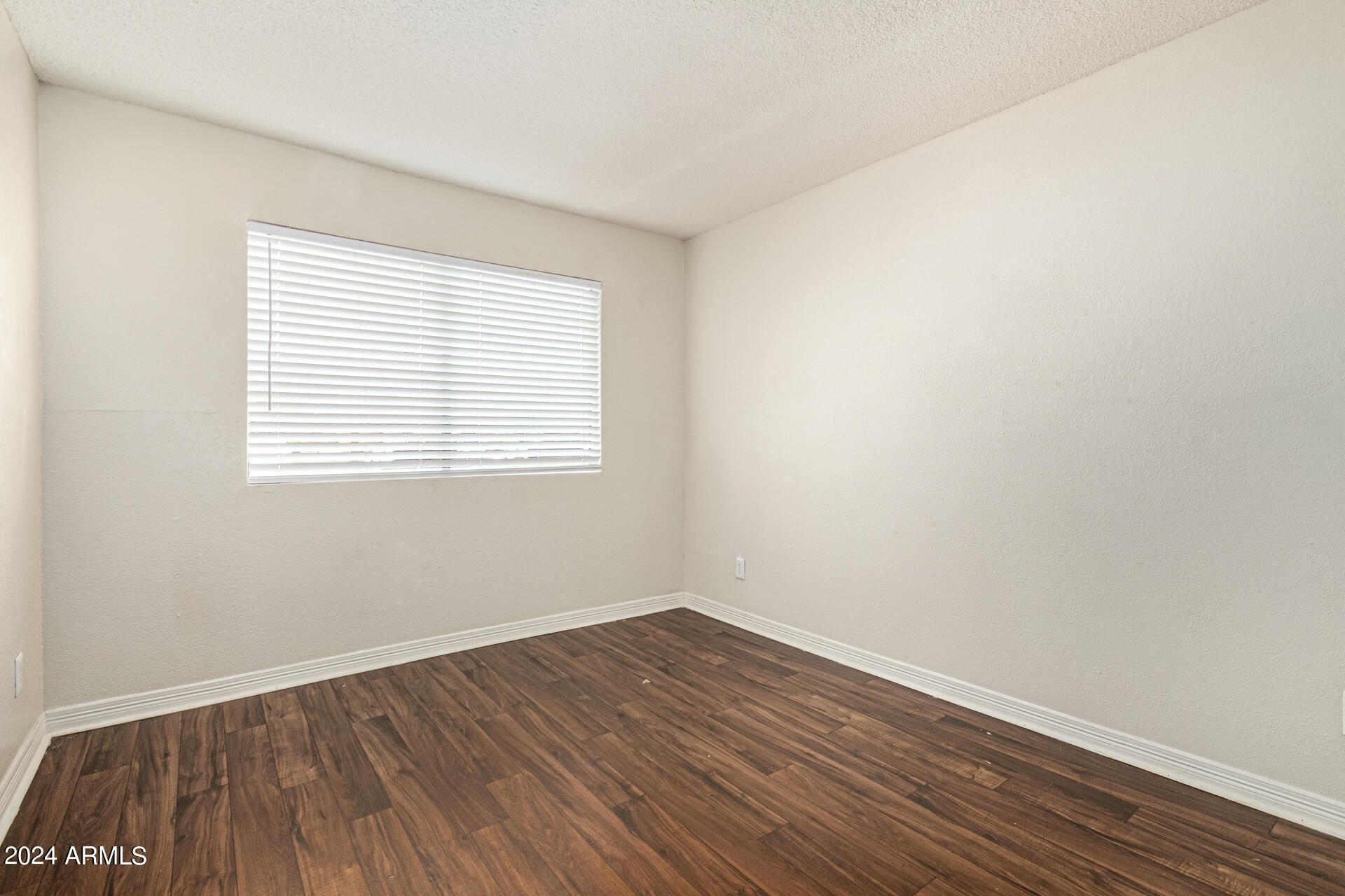 3810 N MARYVALE Parkway # 1056