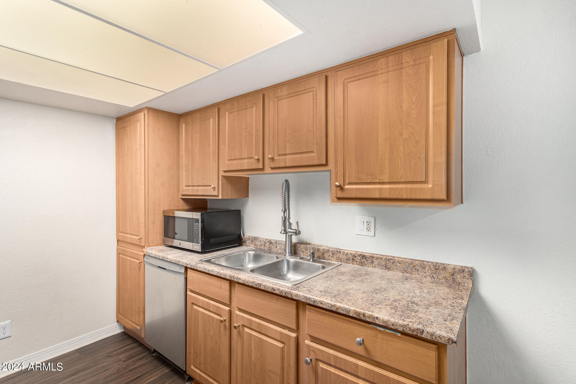 3810 N MARYVALE Parkway # 1056