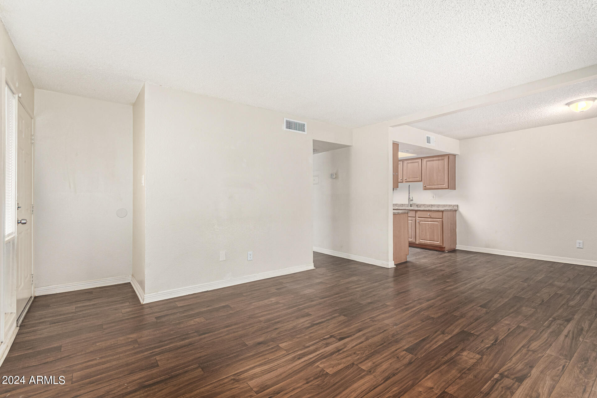 3810 N MARYVALE Parkway # 1056