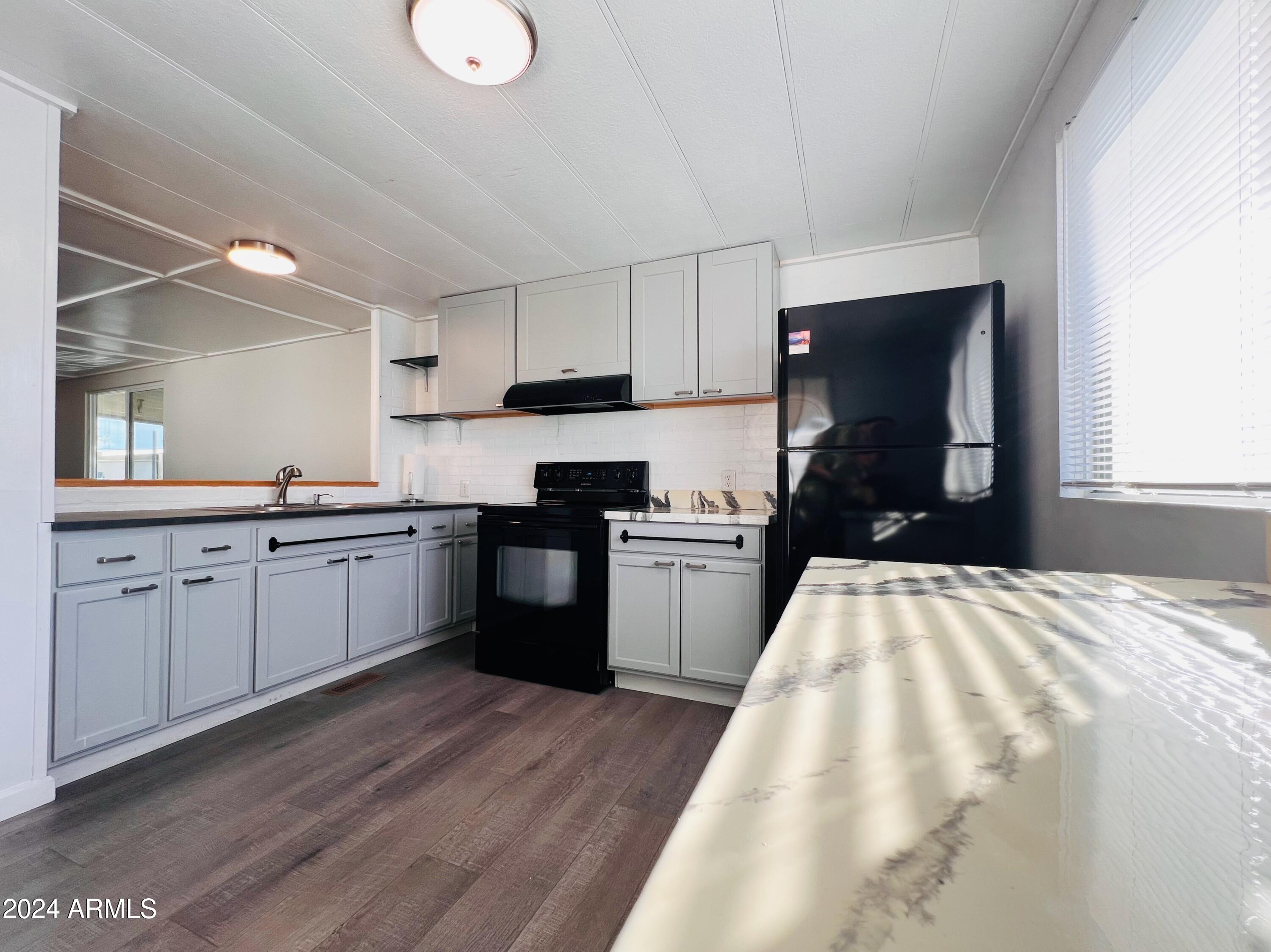 2340 E UNIVERSITY Drive # 107