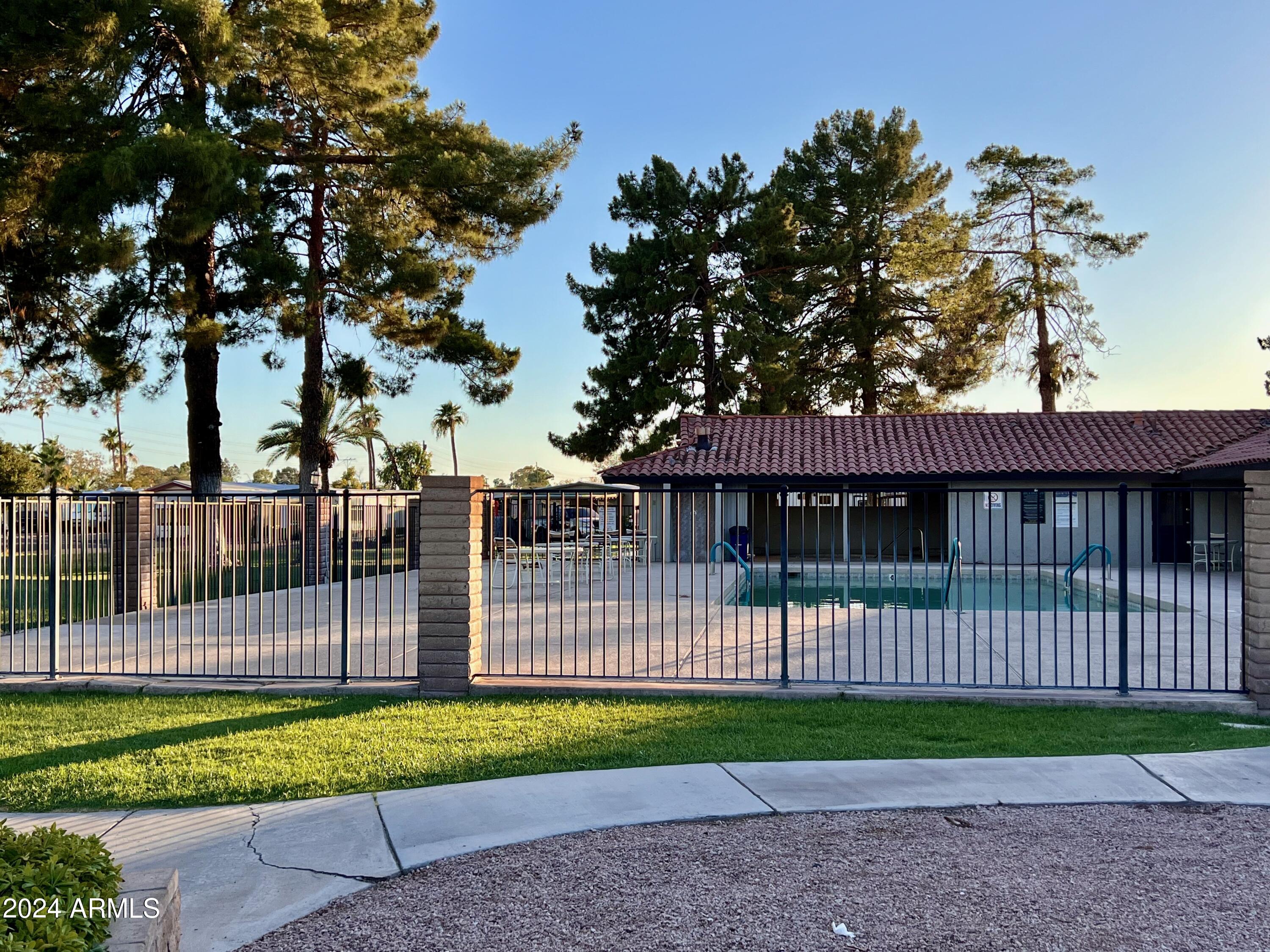 2340 E UNIVERSITY Drive # 107
