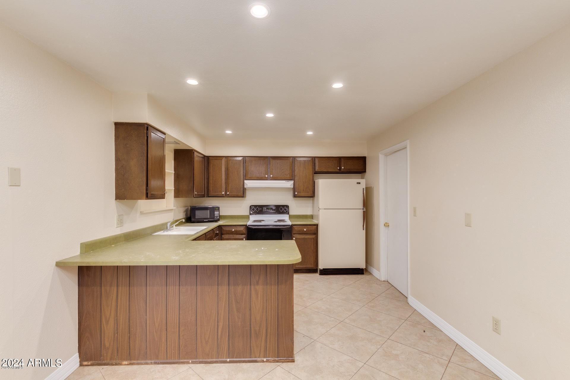 5436 S EL CAMINO Drive