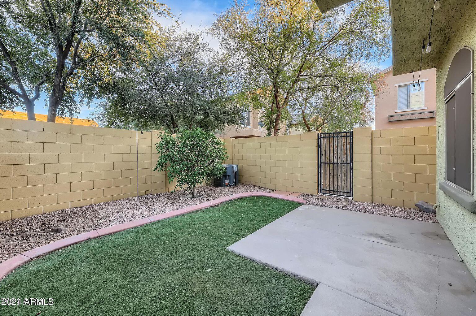 2150 E BELL Road # 1085