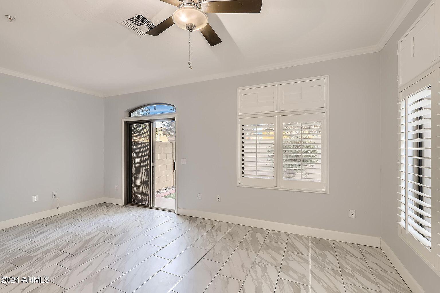 2150 E BELL Road # 1085