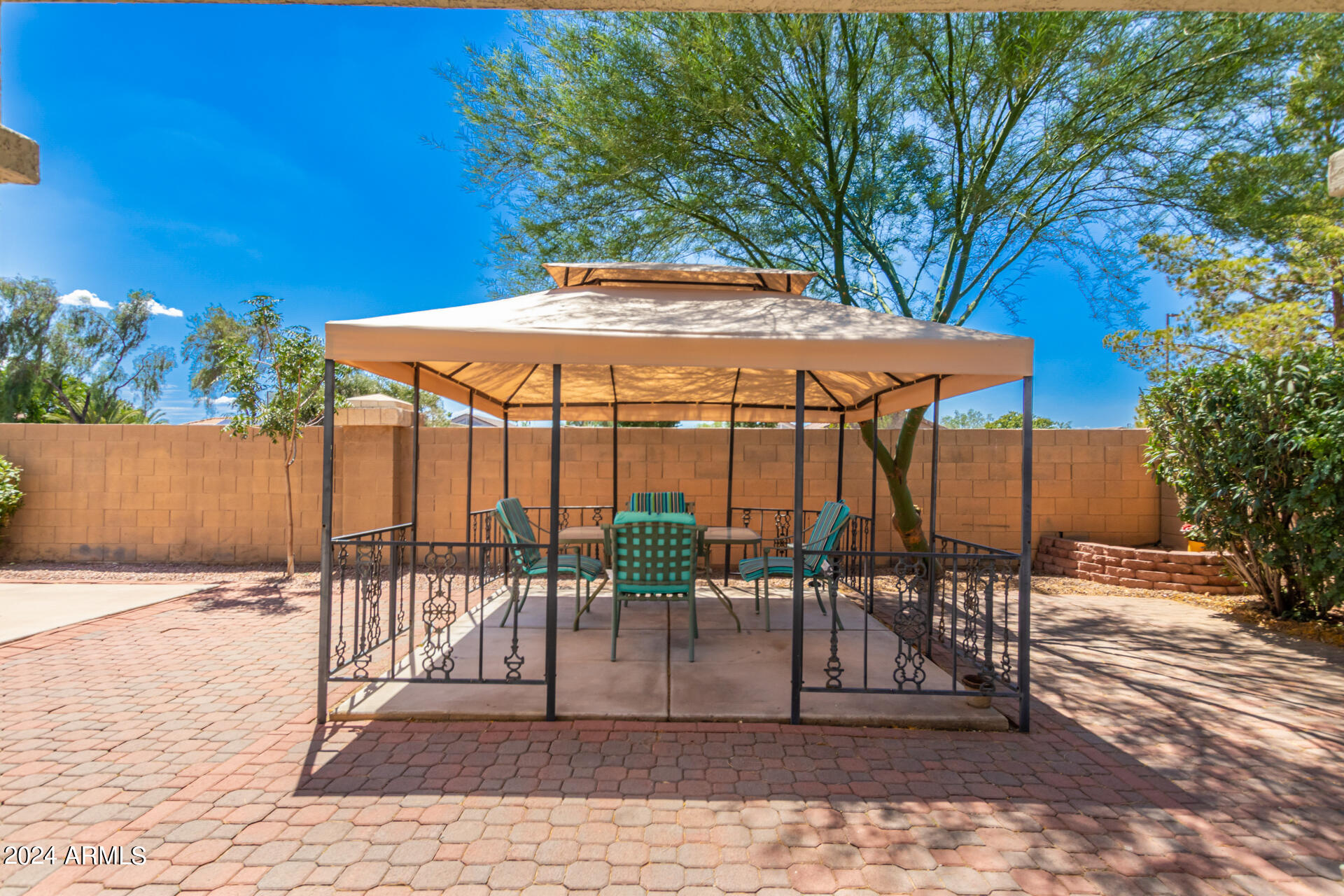 1024 N MOCCASIN Trail