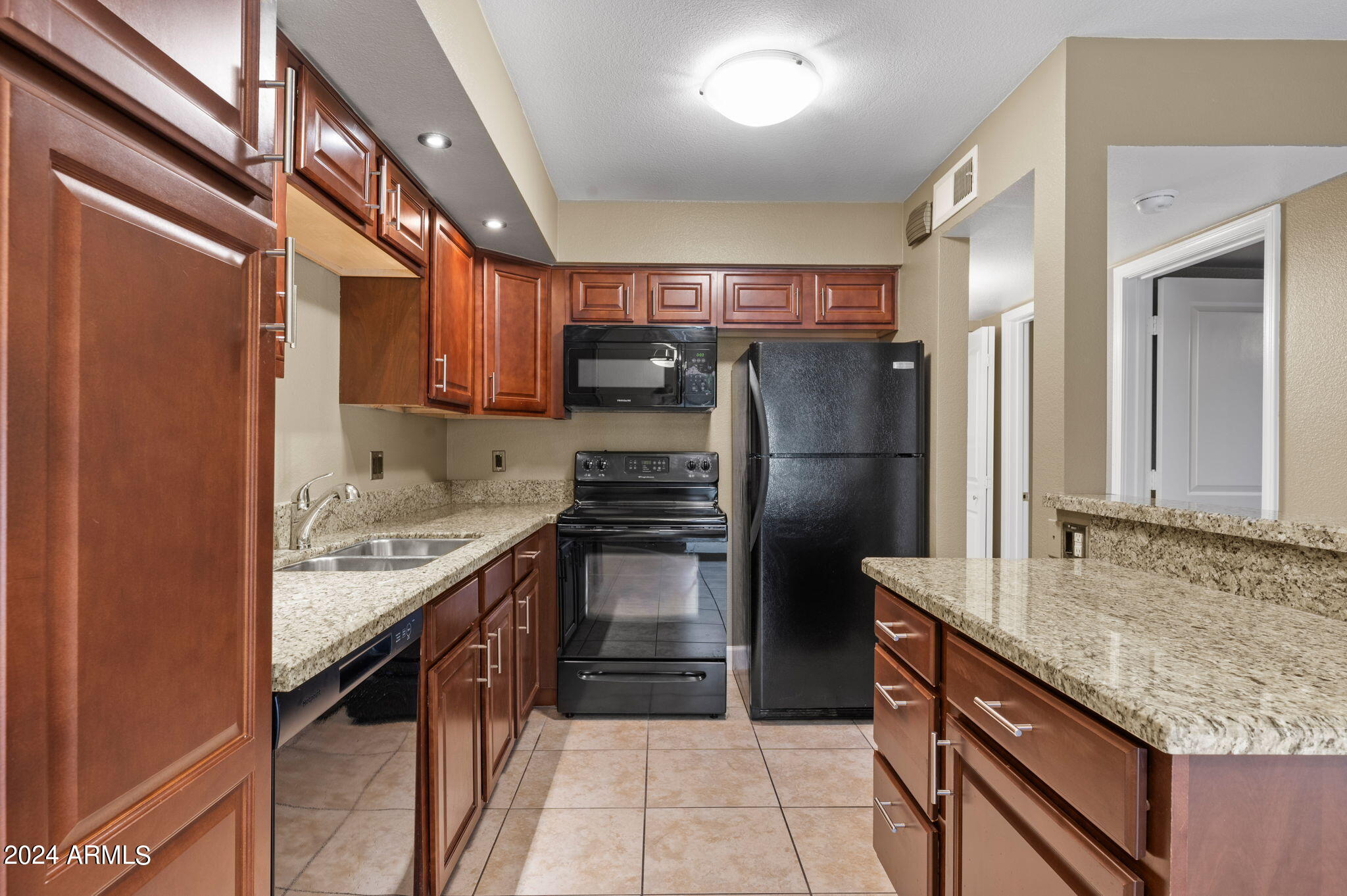 1241 E MEDLOCK Drive # 113