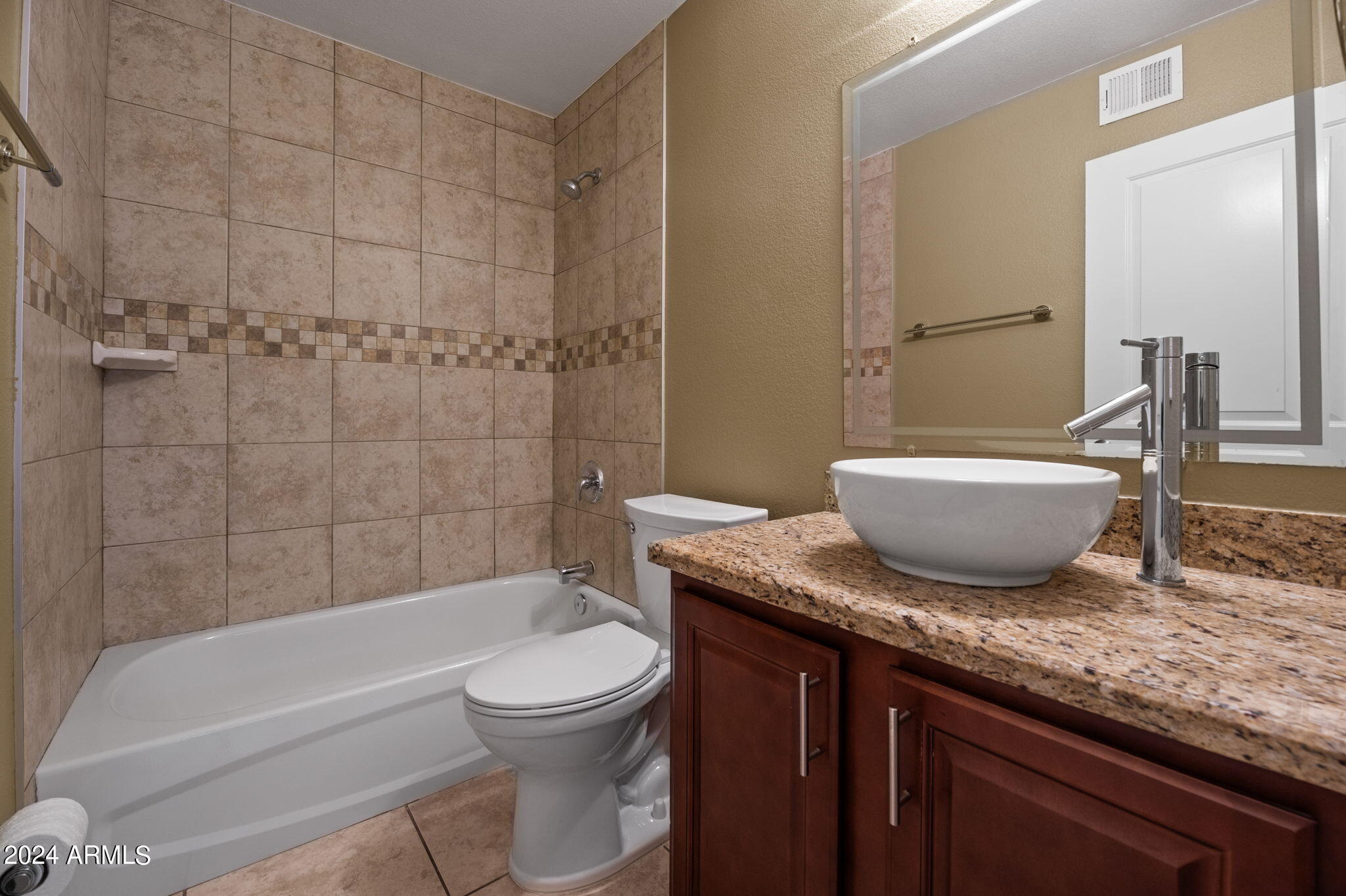 1241 E MEDLOCK Drive # 113
