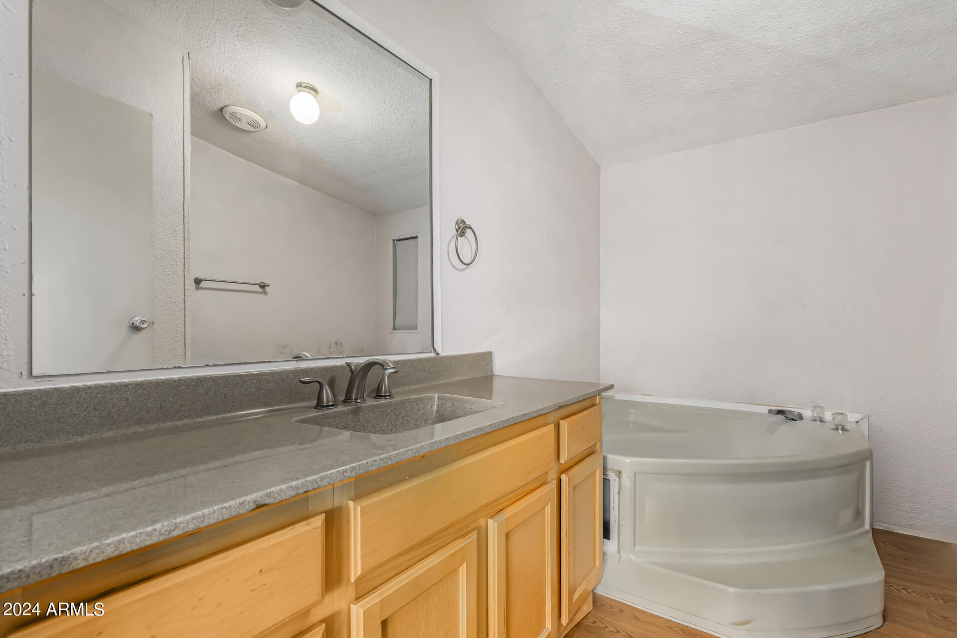2420 W WOLFTRAP Road