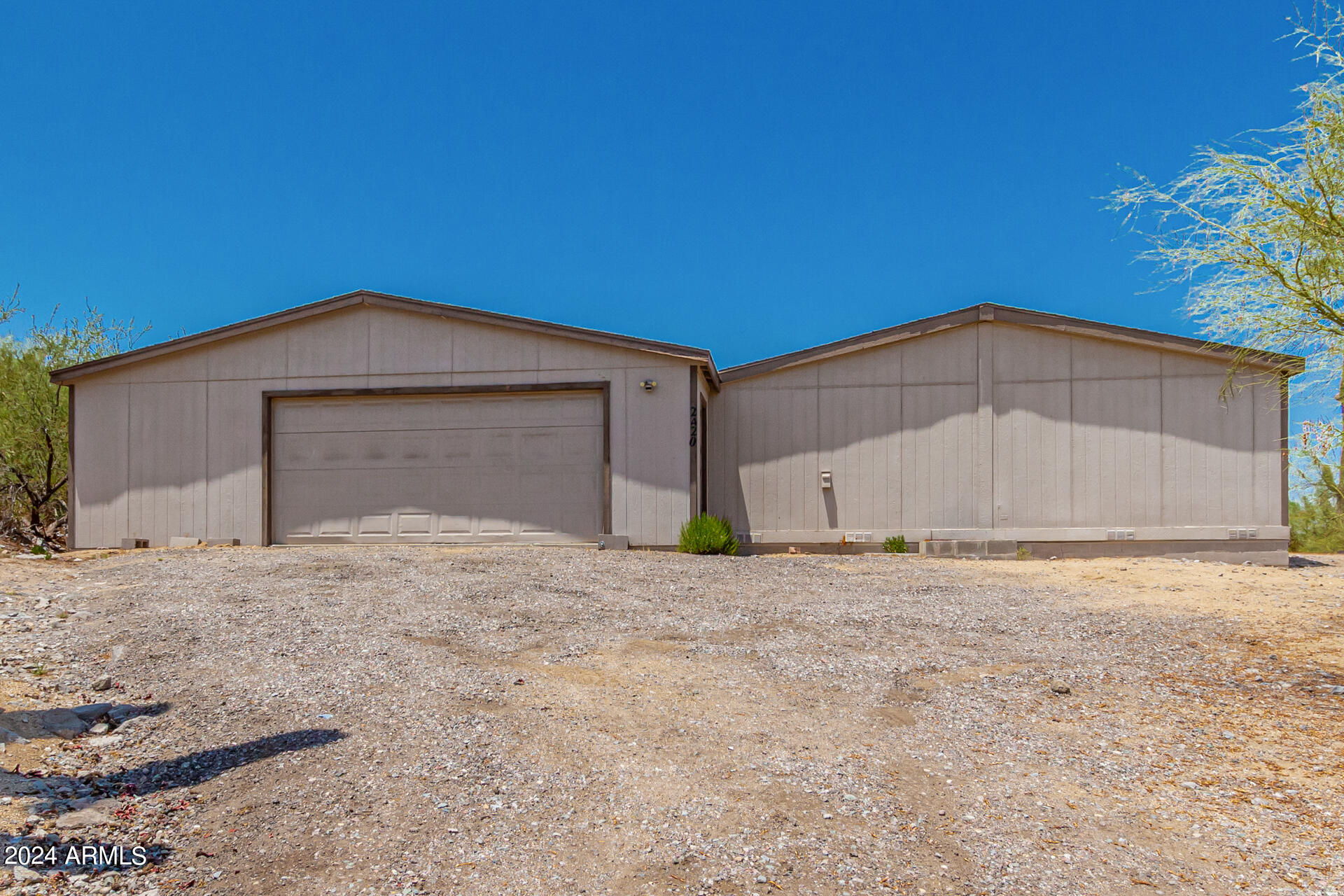 2420 W WOLFTRAP Road