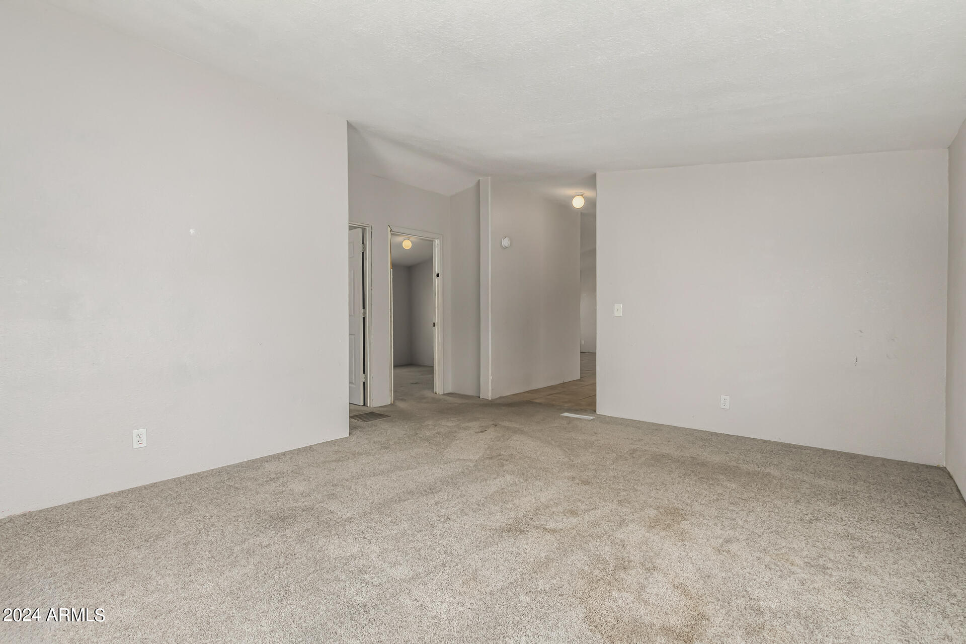2420 W WOLFTRAP Road