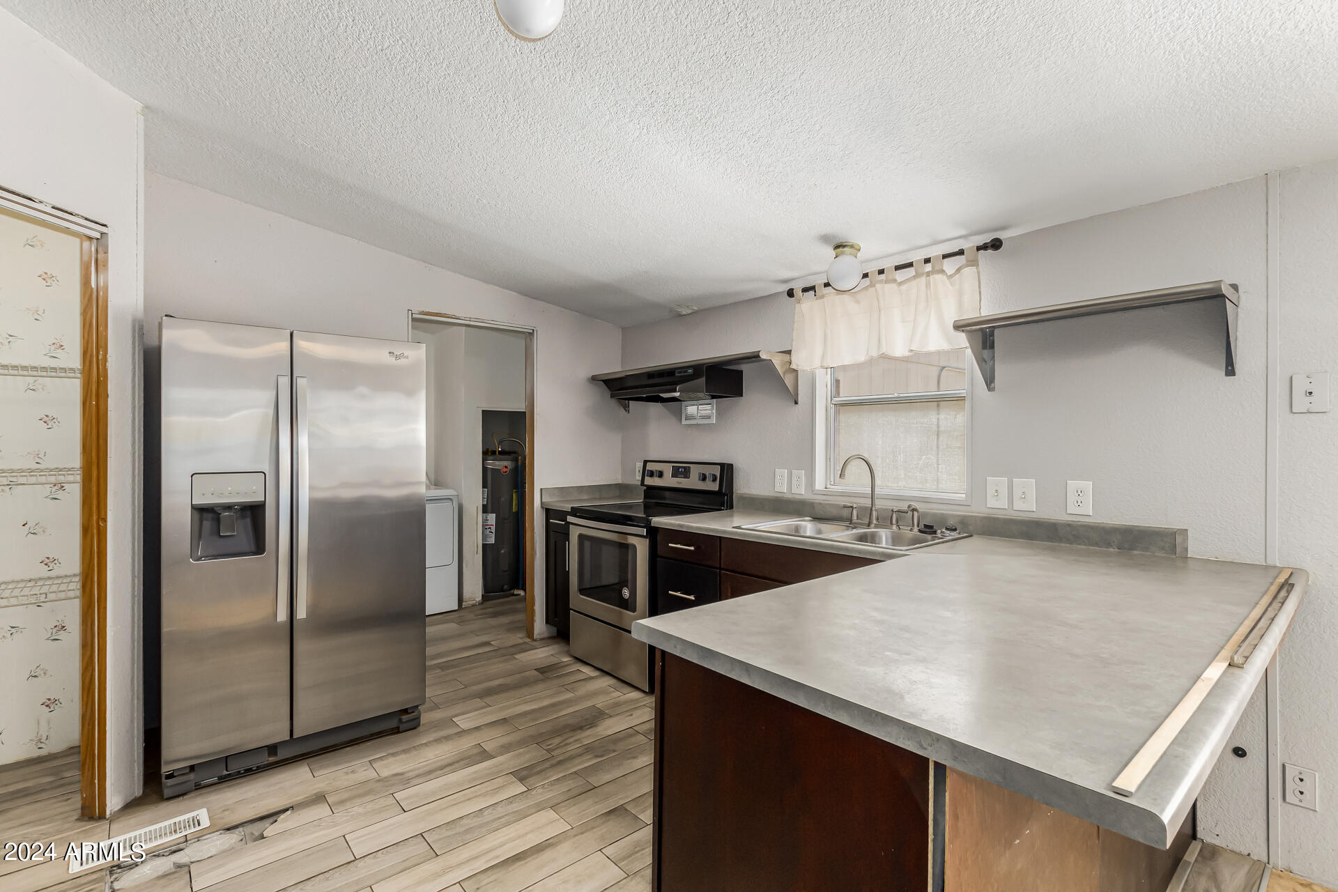 2420 W WOLFTRAP Road