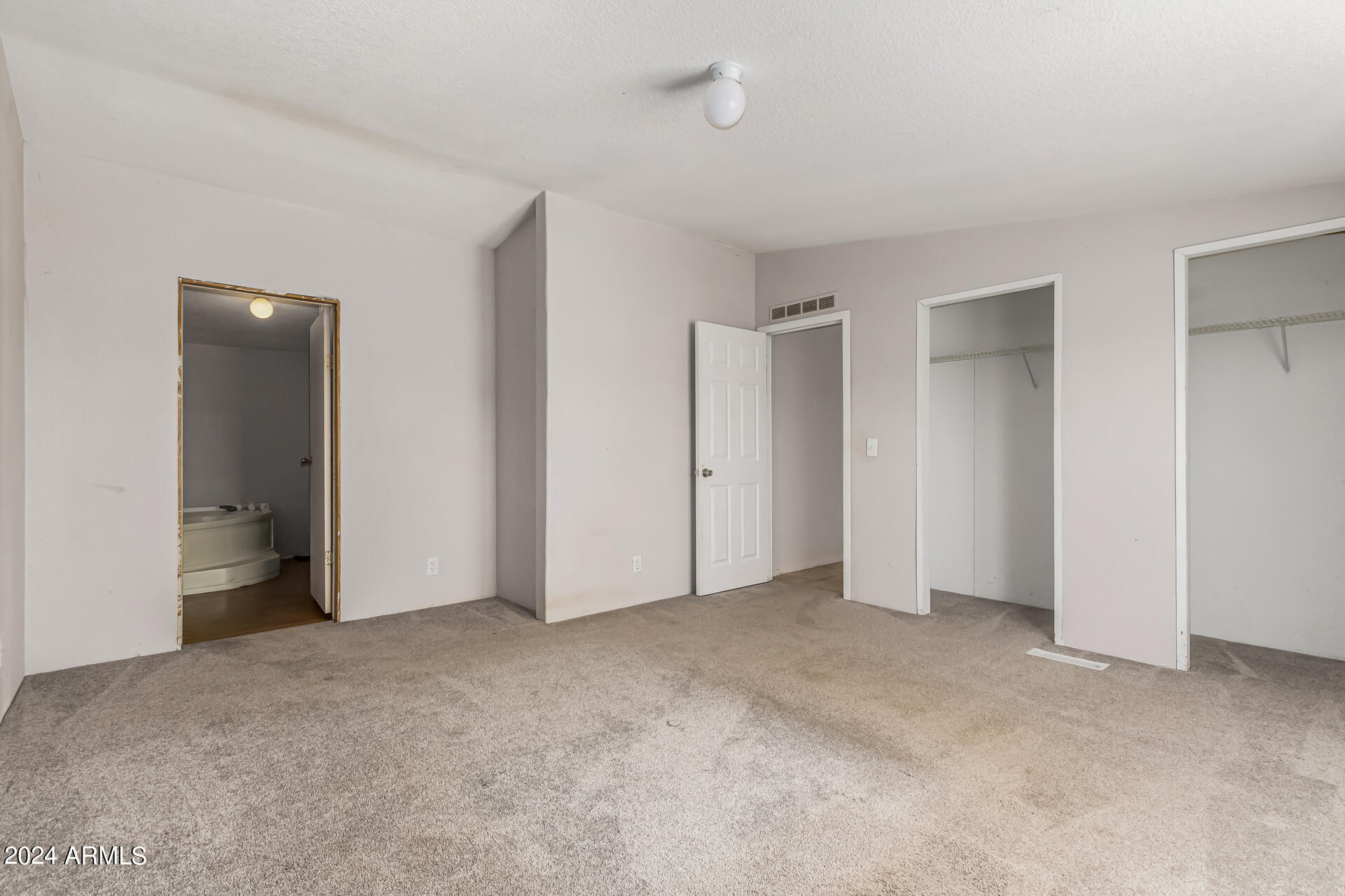 2420 W WOLFTRAP Road