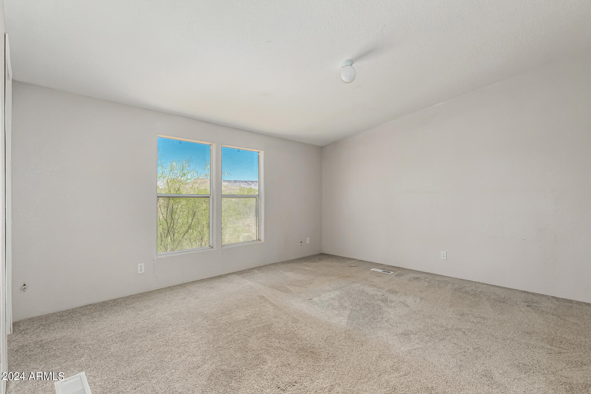 2420 W WOLFTRAP Road