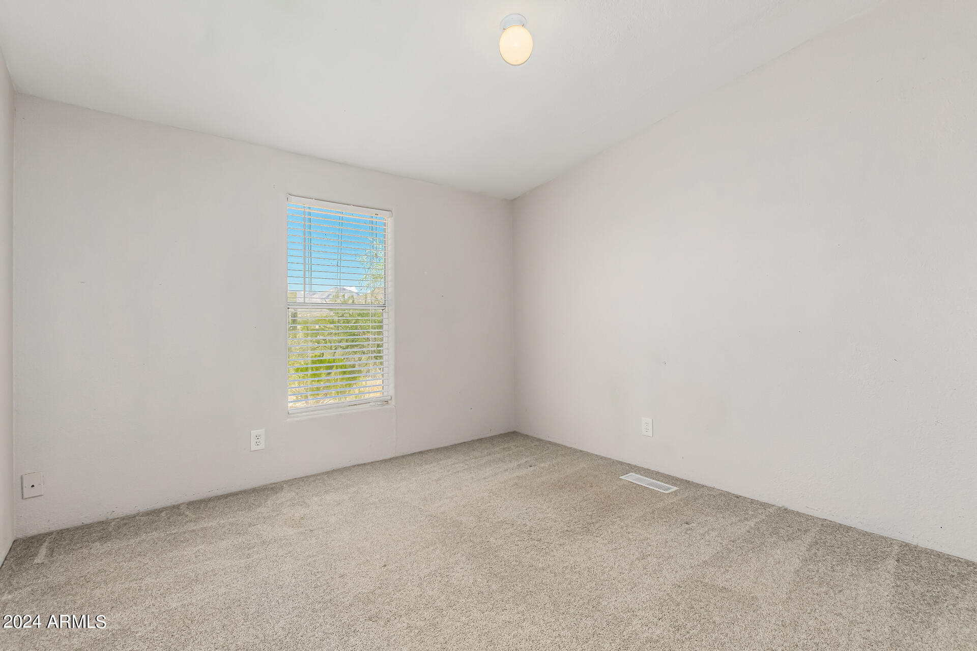 2420 W WOLFTRAP Road