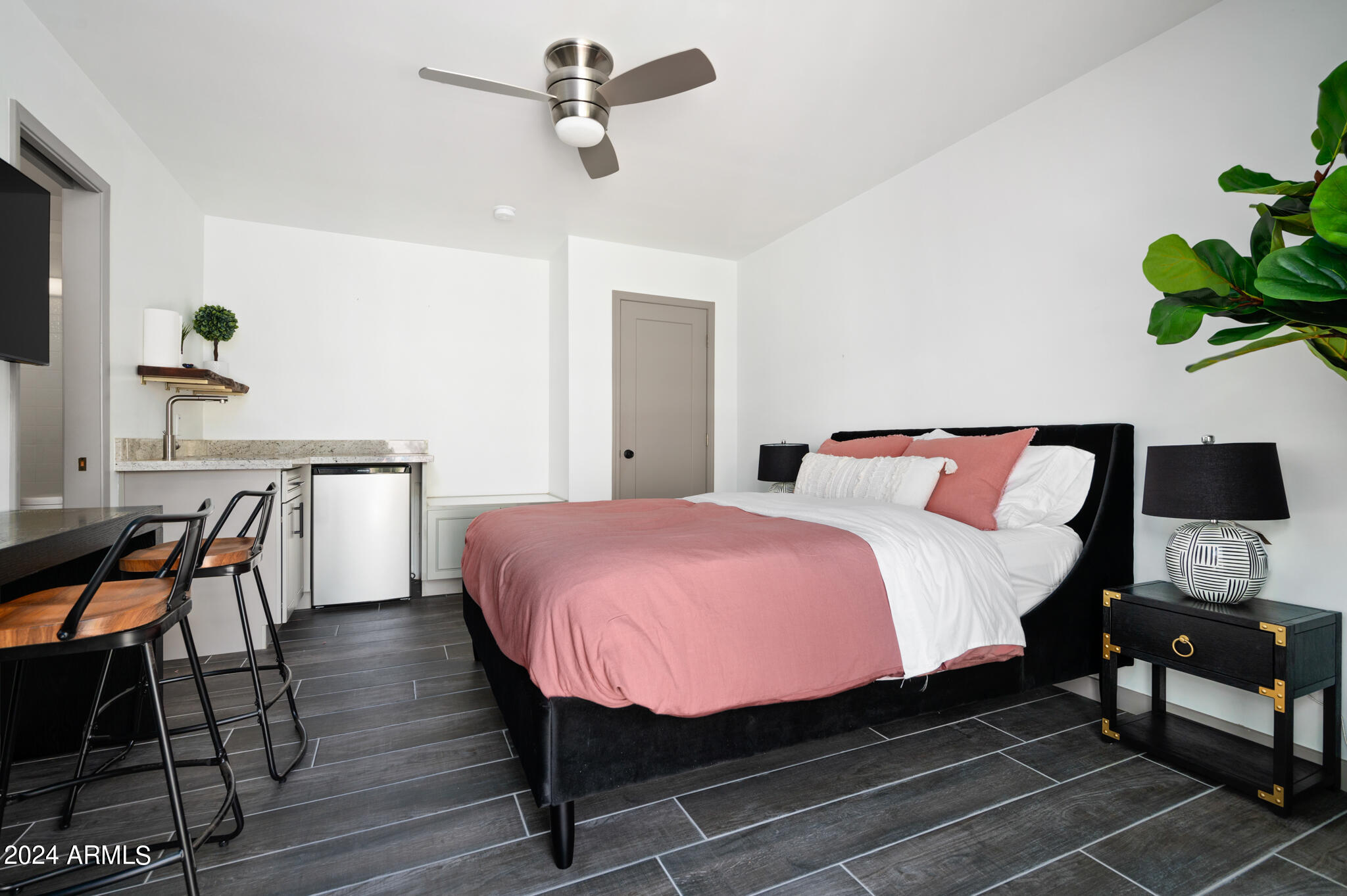 8188 E DEL CAVERNA Drive