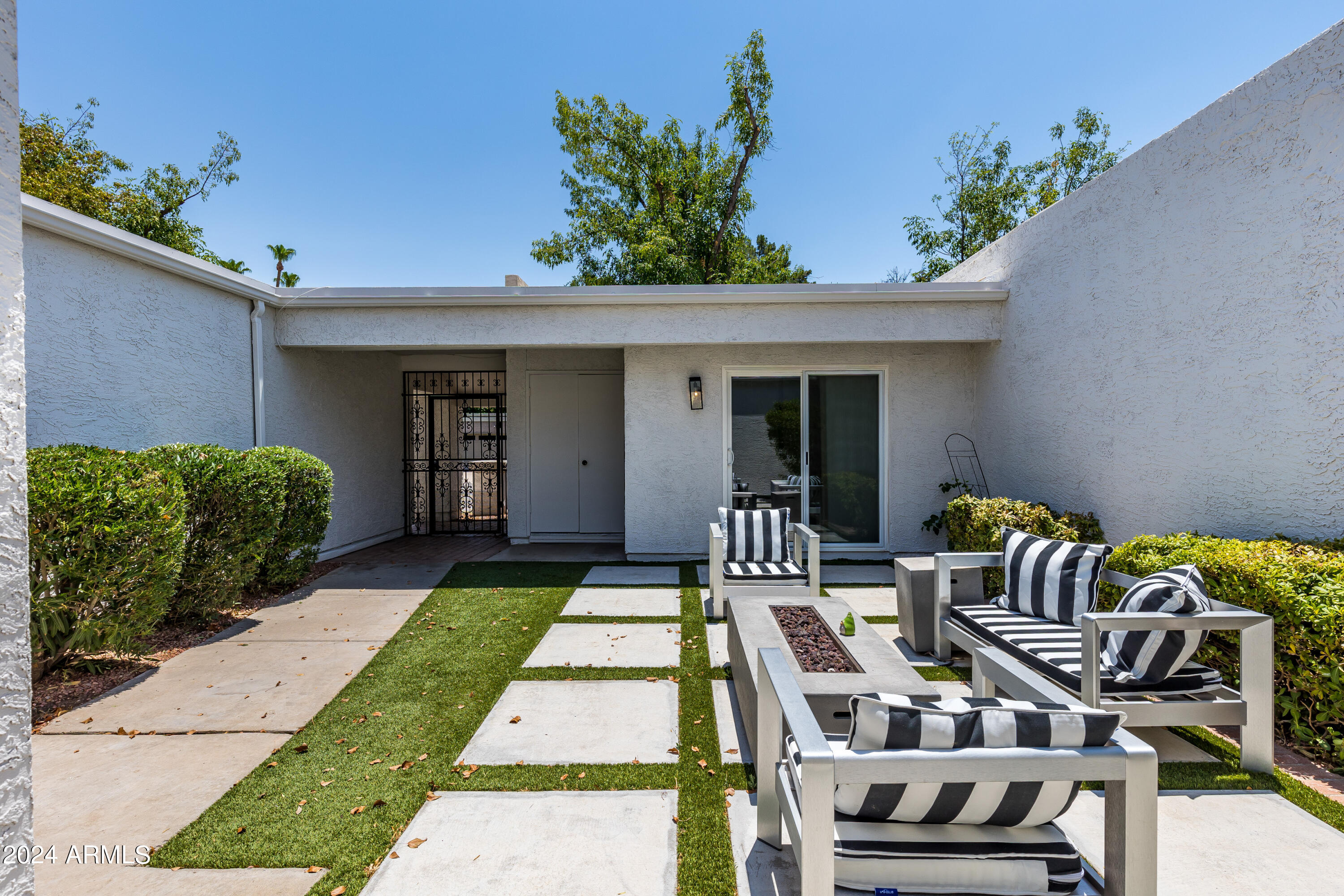 8188 E DEL CAVERNA Drive