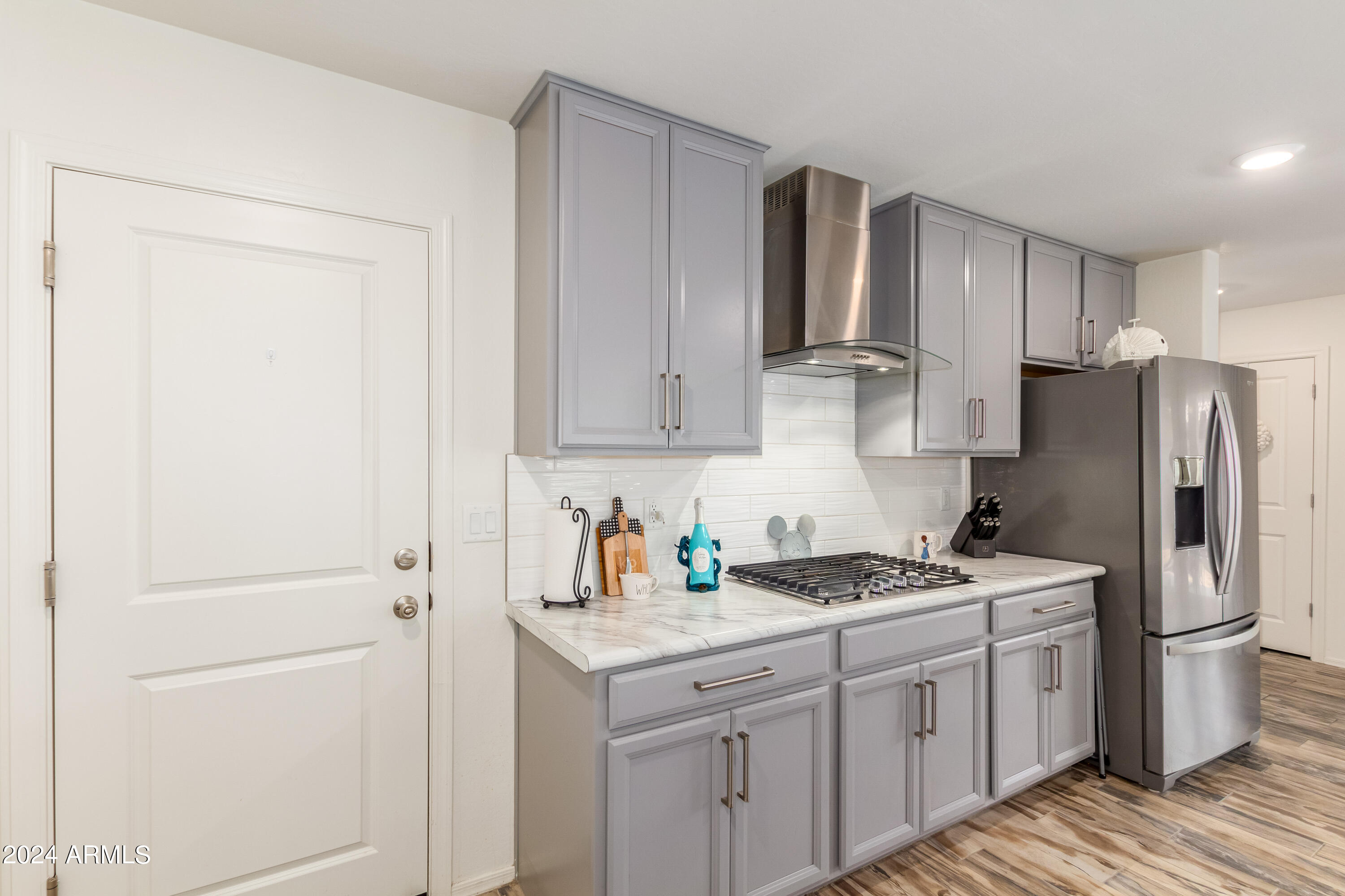 16245 W CULVER Street